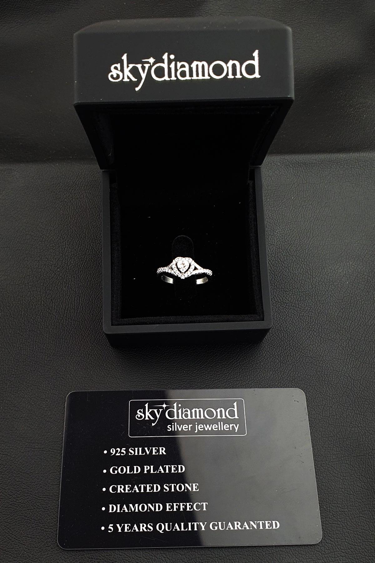 Sky Diamond Taşlı 925ayar Gümüş Üzerine Beyaz Altın Kaplama Kalp Tek Taş Yüzük 