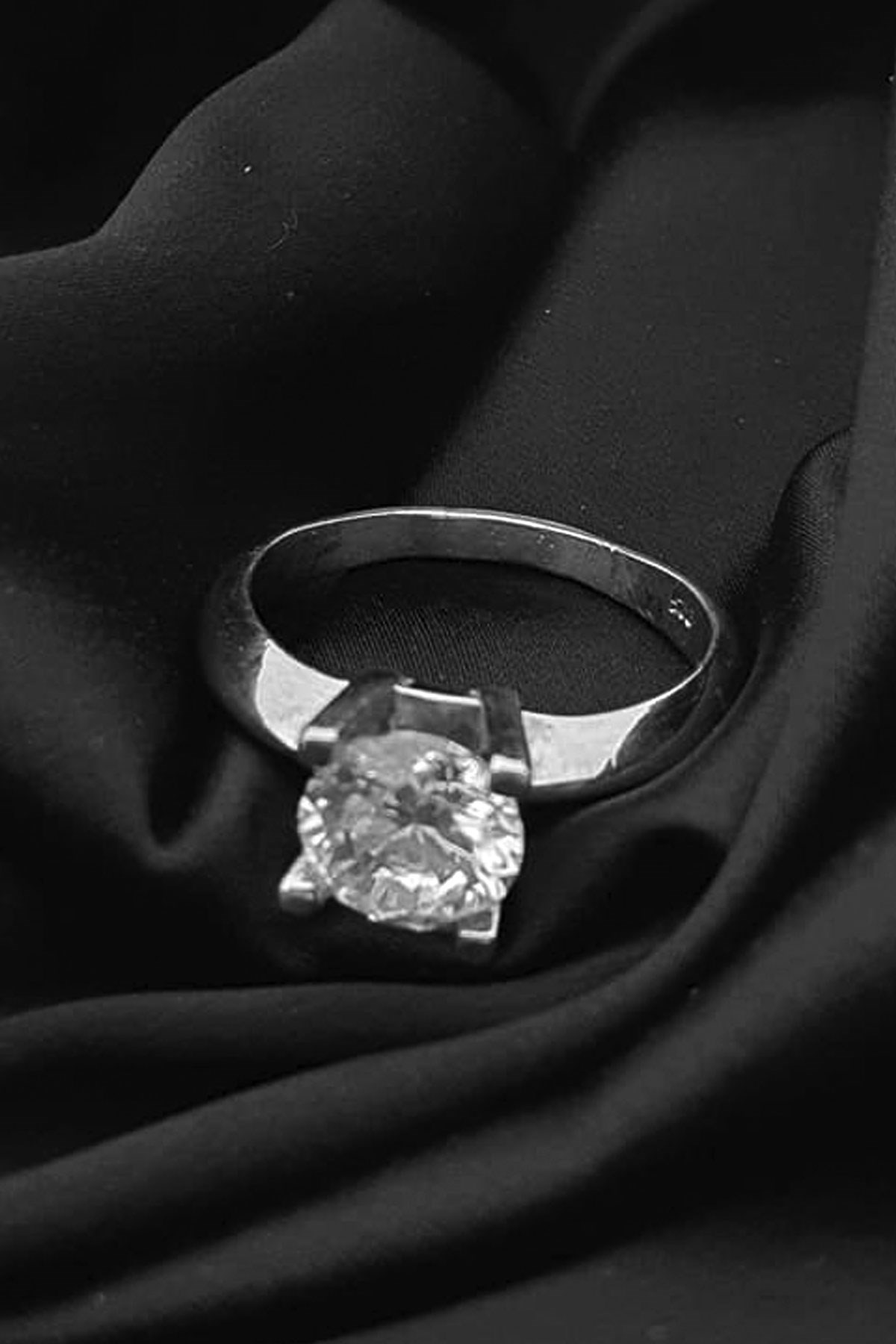 SKY DIAMOND Tek taş yüzük 