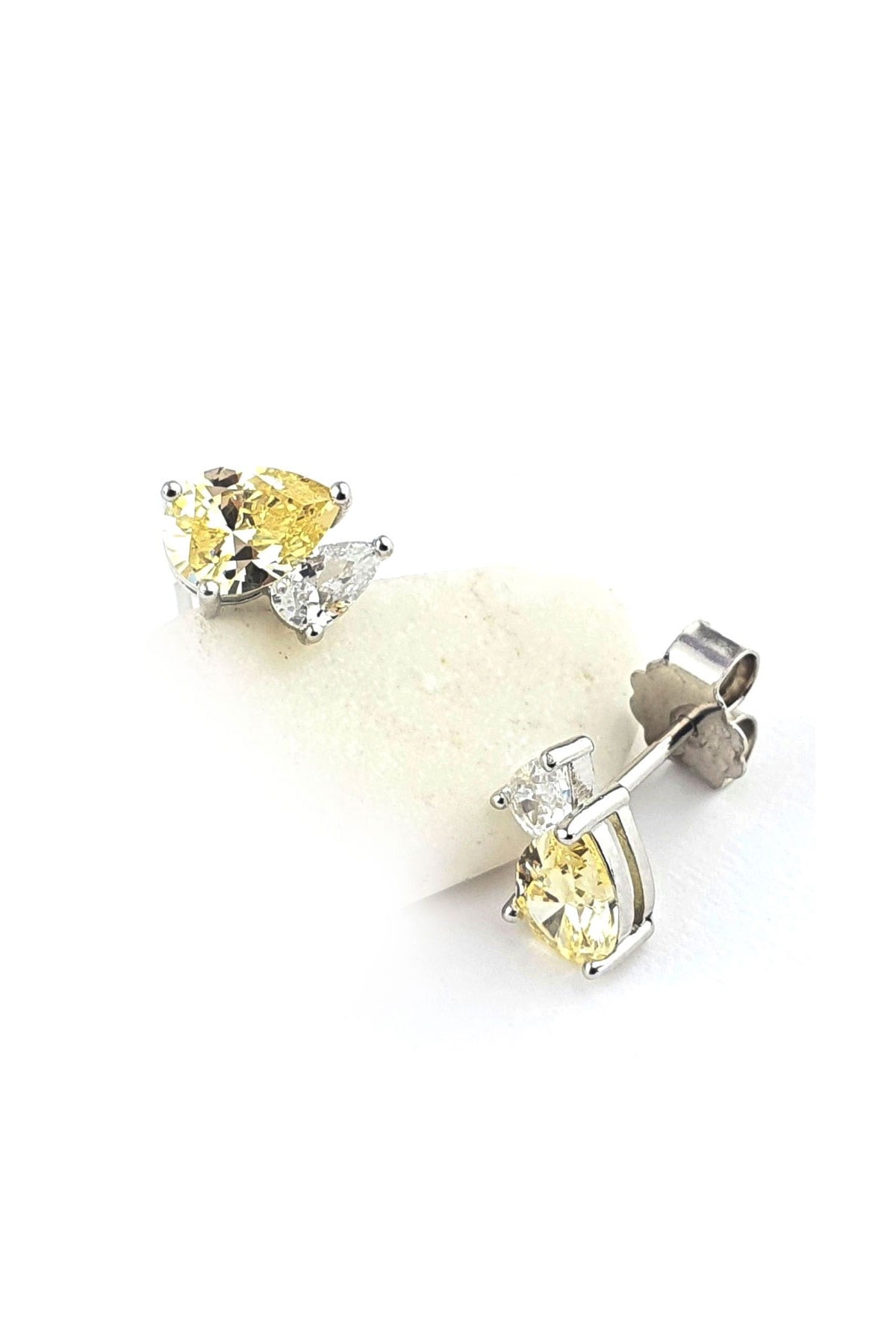 Sky Diamond  yellow sitrin Taşlı 925 ayar Gümüş minimal küpe