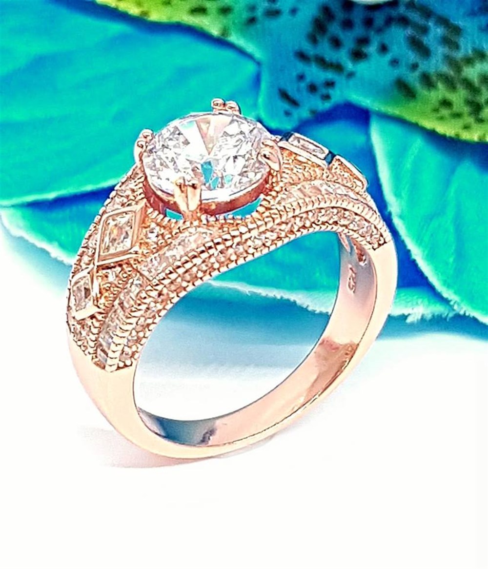 Swarovski Taşlı Rose Altın Kaplamalı Gümüş Yüzük