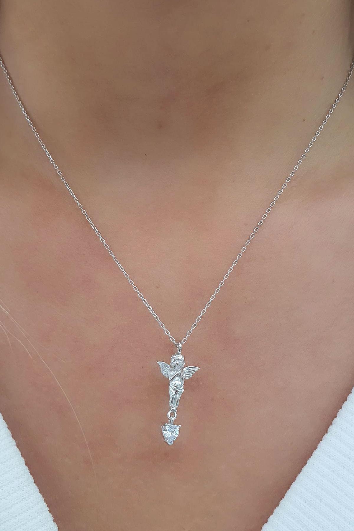 Zirkon Kalp Taşlı 925ayar Gümüş 3 boyutlu Tasarım Eros Aşk Meleği Kolye