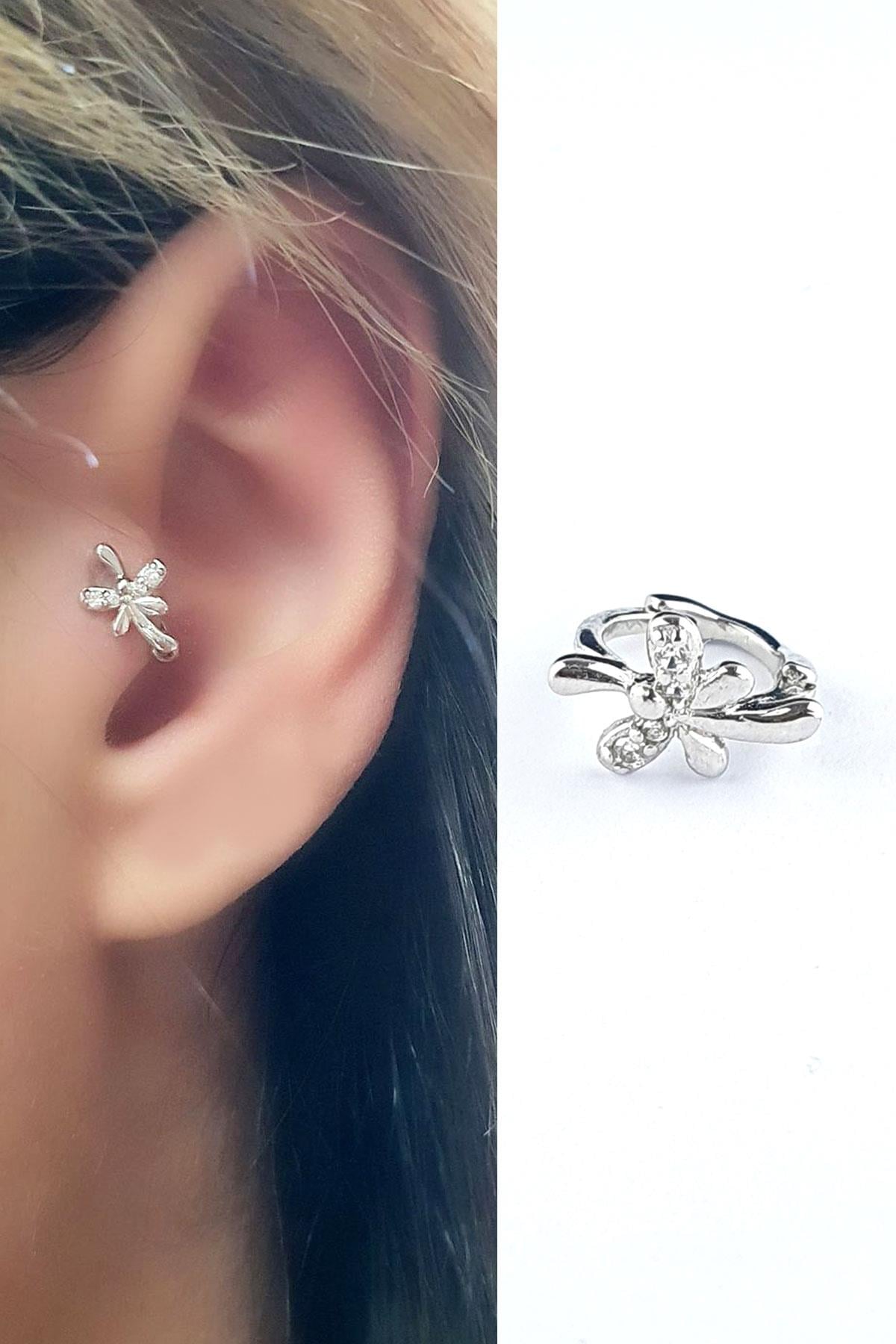 Zirkon Taş Detaylı 925ayar Gümüş Tragus Helix Minimal Tek Kıkırdak küpe 