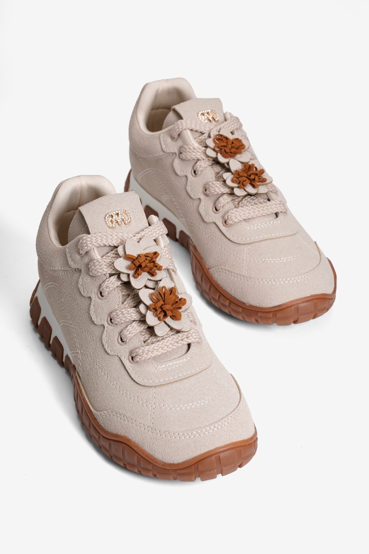 Kadın Süet Sneaker Çiçek Aksesuarlı Günlük Spor Ayakkabı  Nira Bej