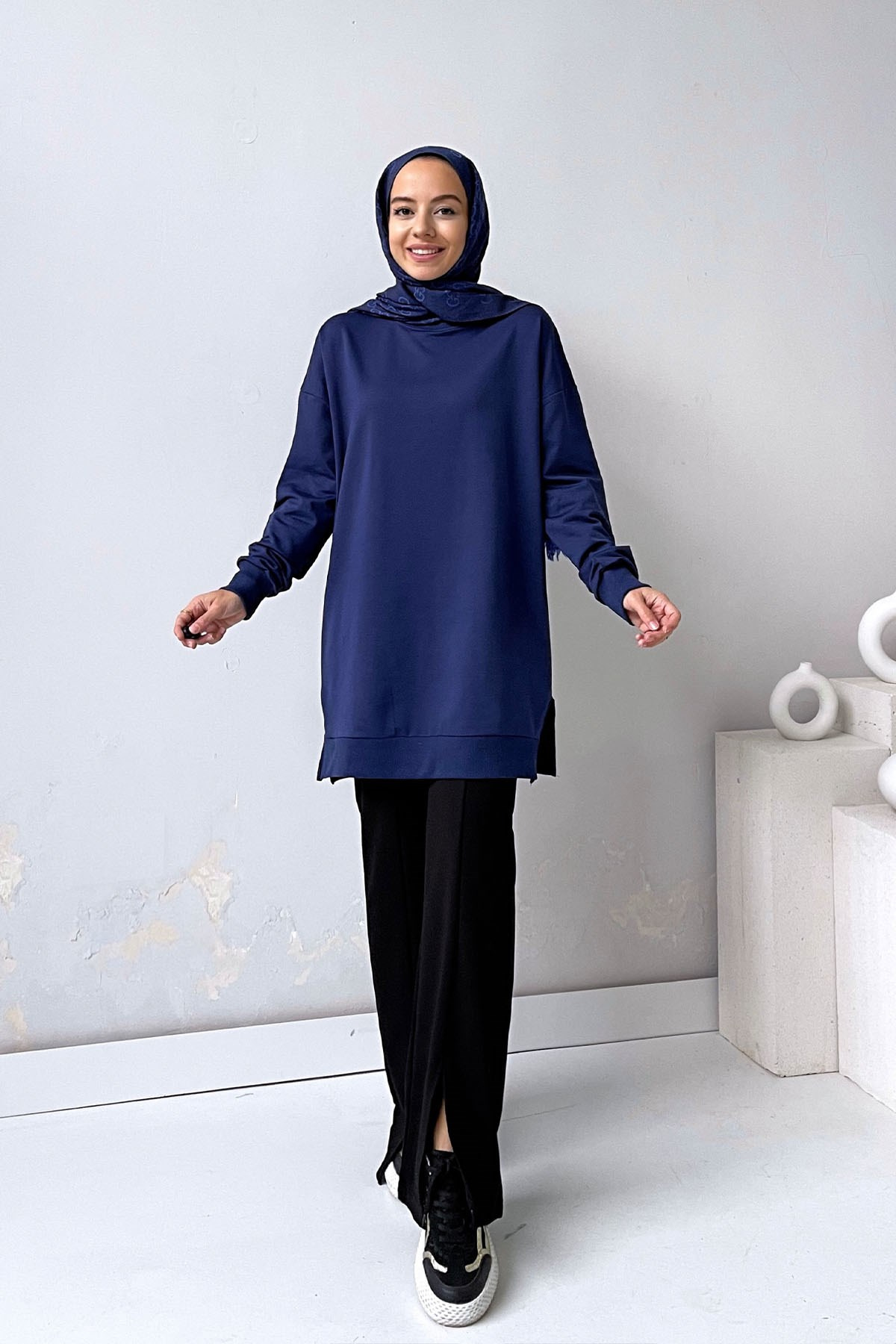 Basic Sweatshirt - Lacivert