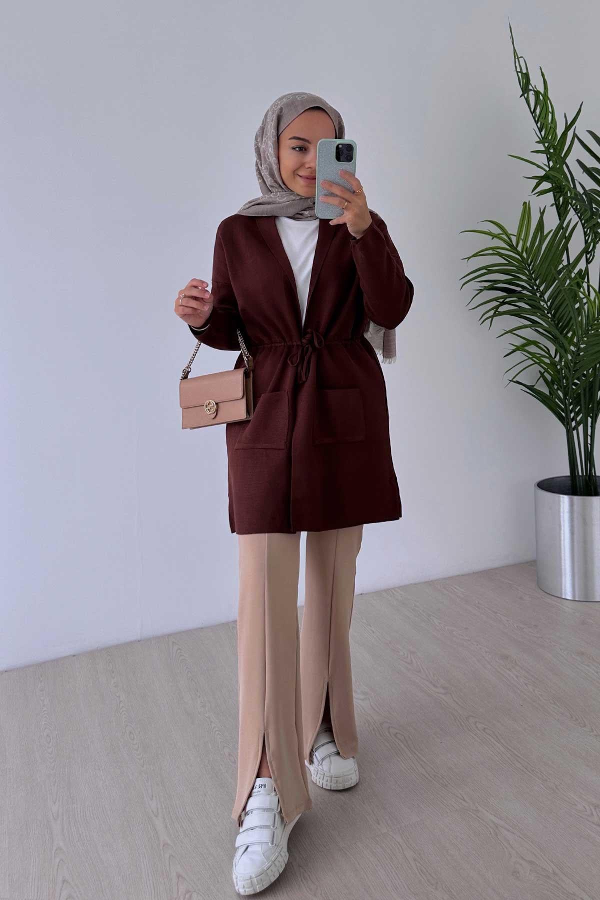 Belden Bağlamalı Çift Cep Merserize Hırka - Kahverengi