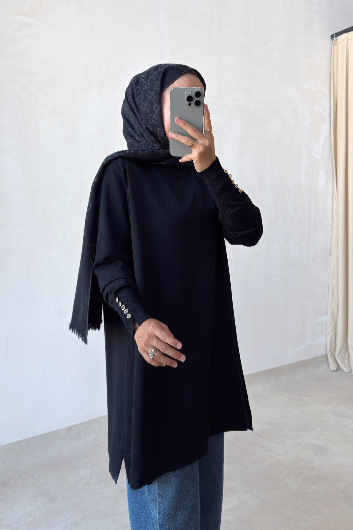 Manşet Detaylı Merserize Tunik - Siyah