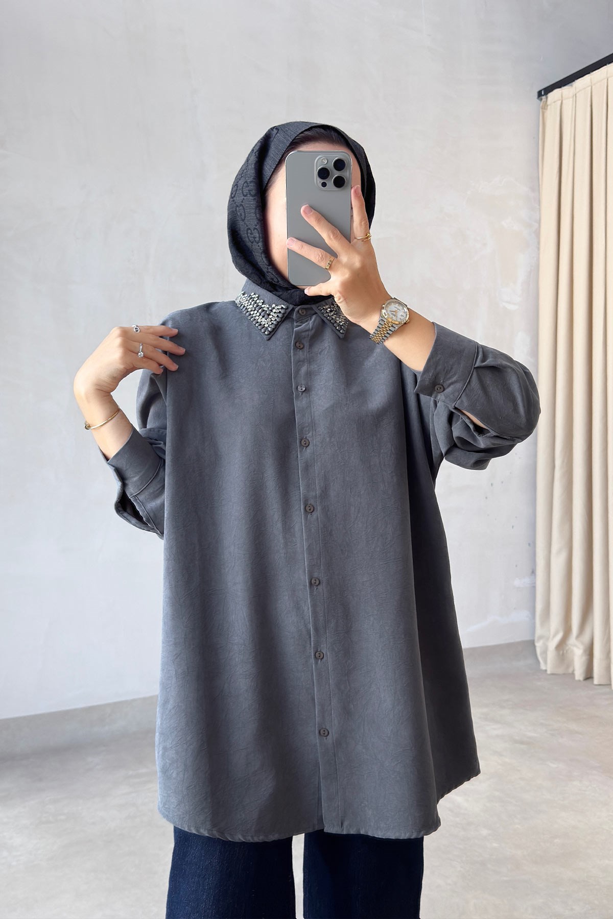 Yaka Taş İşlemeli Oversize Gömlek - Gri