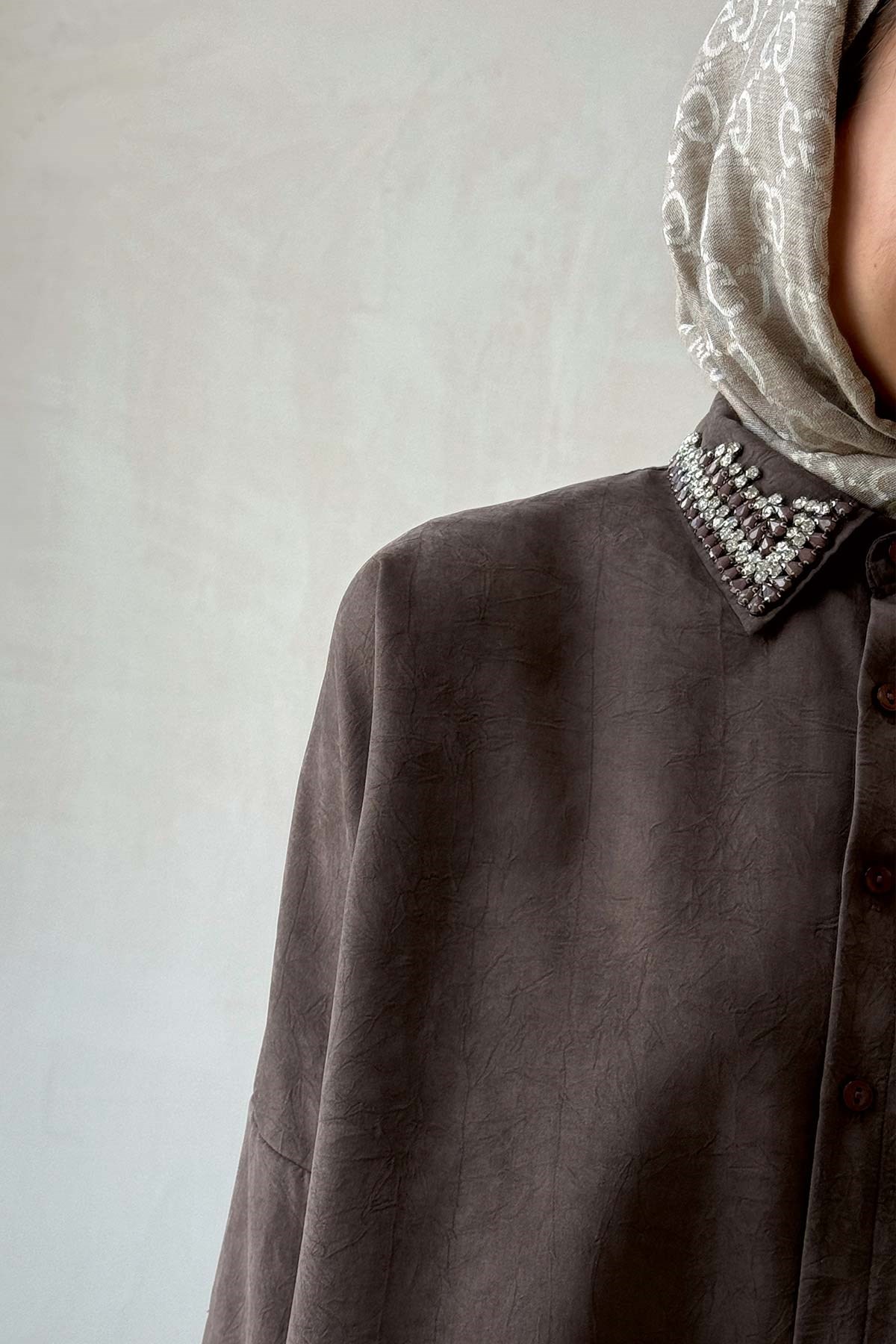 Yaka Taş İşlemeli Oversize Gömlek - Kahverengi