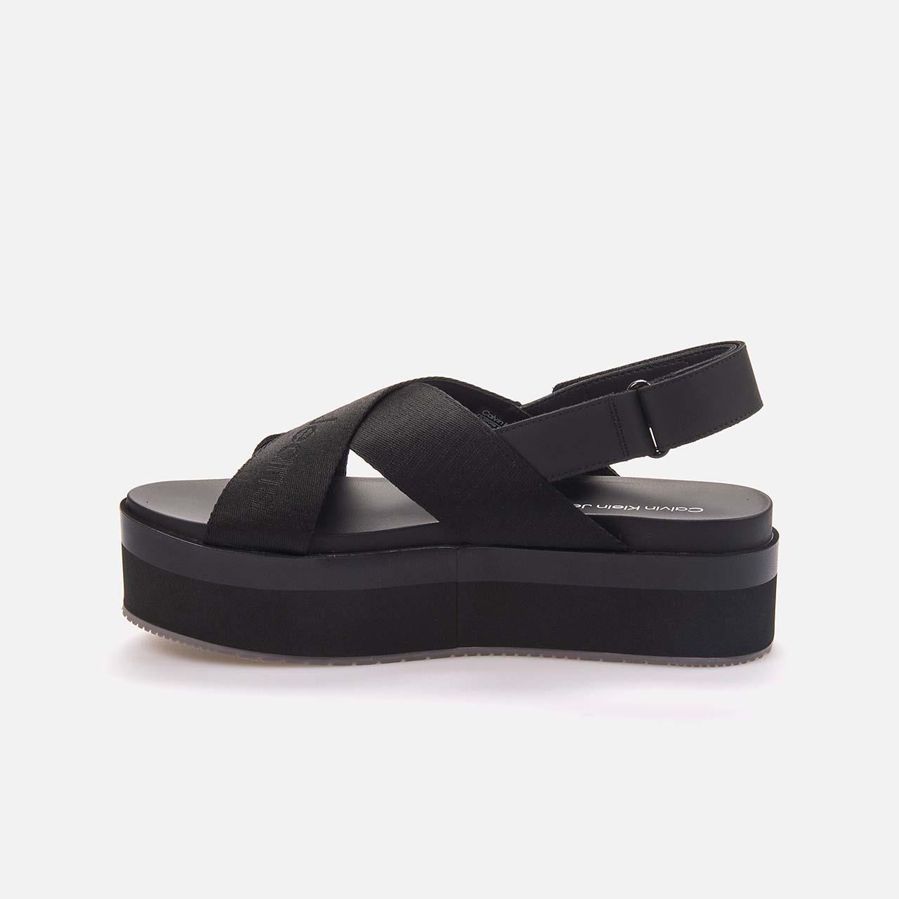 Calvin Klein Kadın Dolgu Topuk Sandalet YW0YW01362
