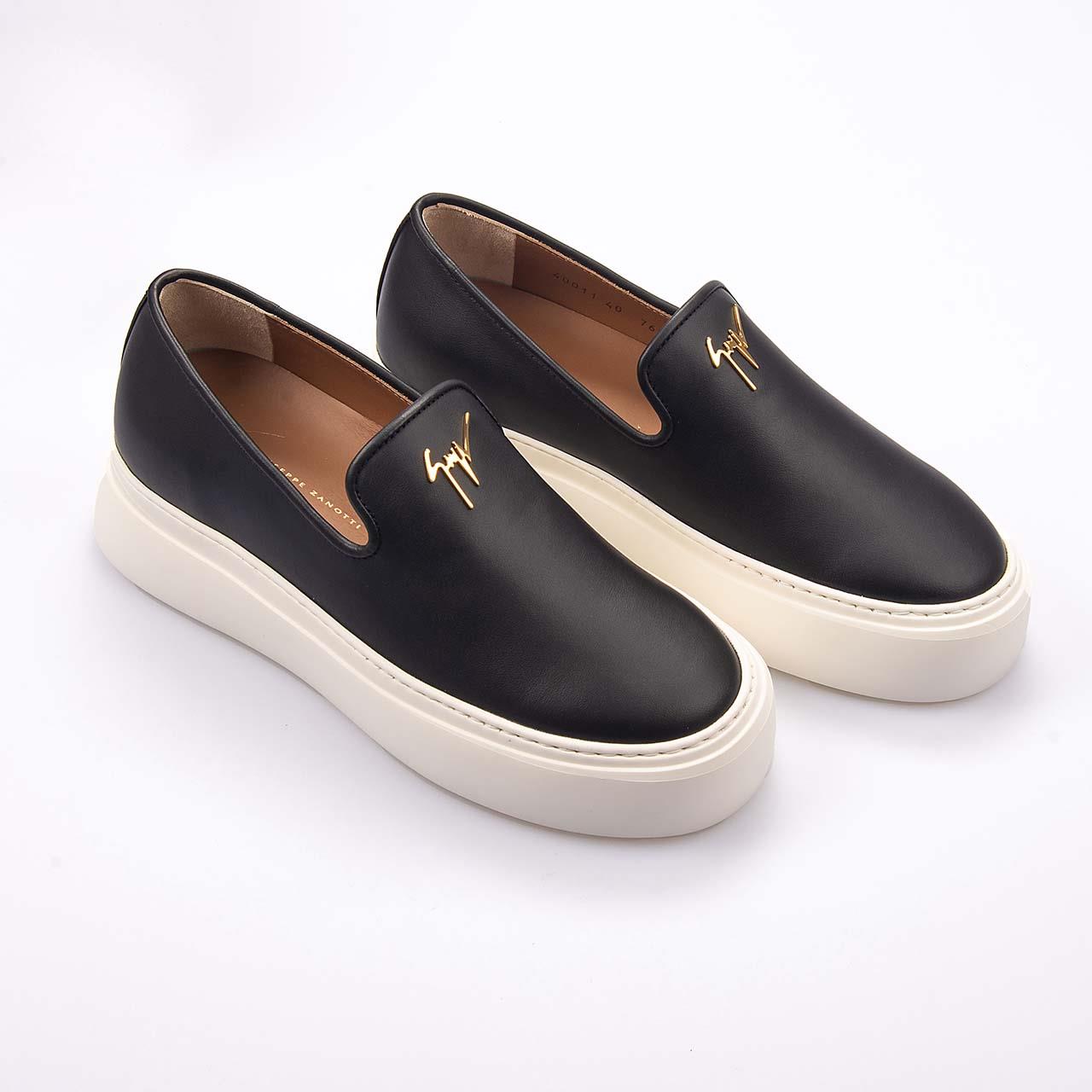 Giuseppe Zanotti   Erkek EU40011