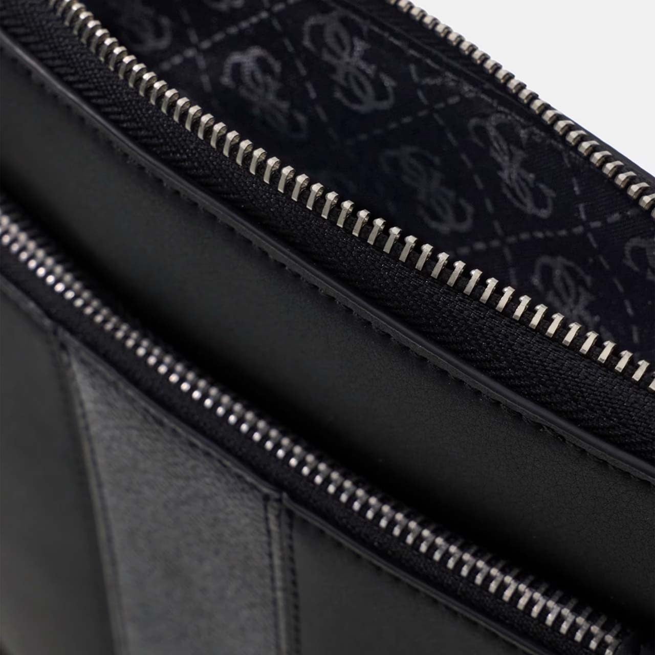 Guess Erkek Vegan Sidney Askılı Postacı & Çapraz Çanta HMSYSYP6459