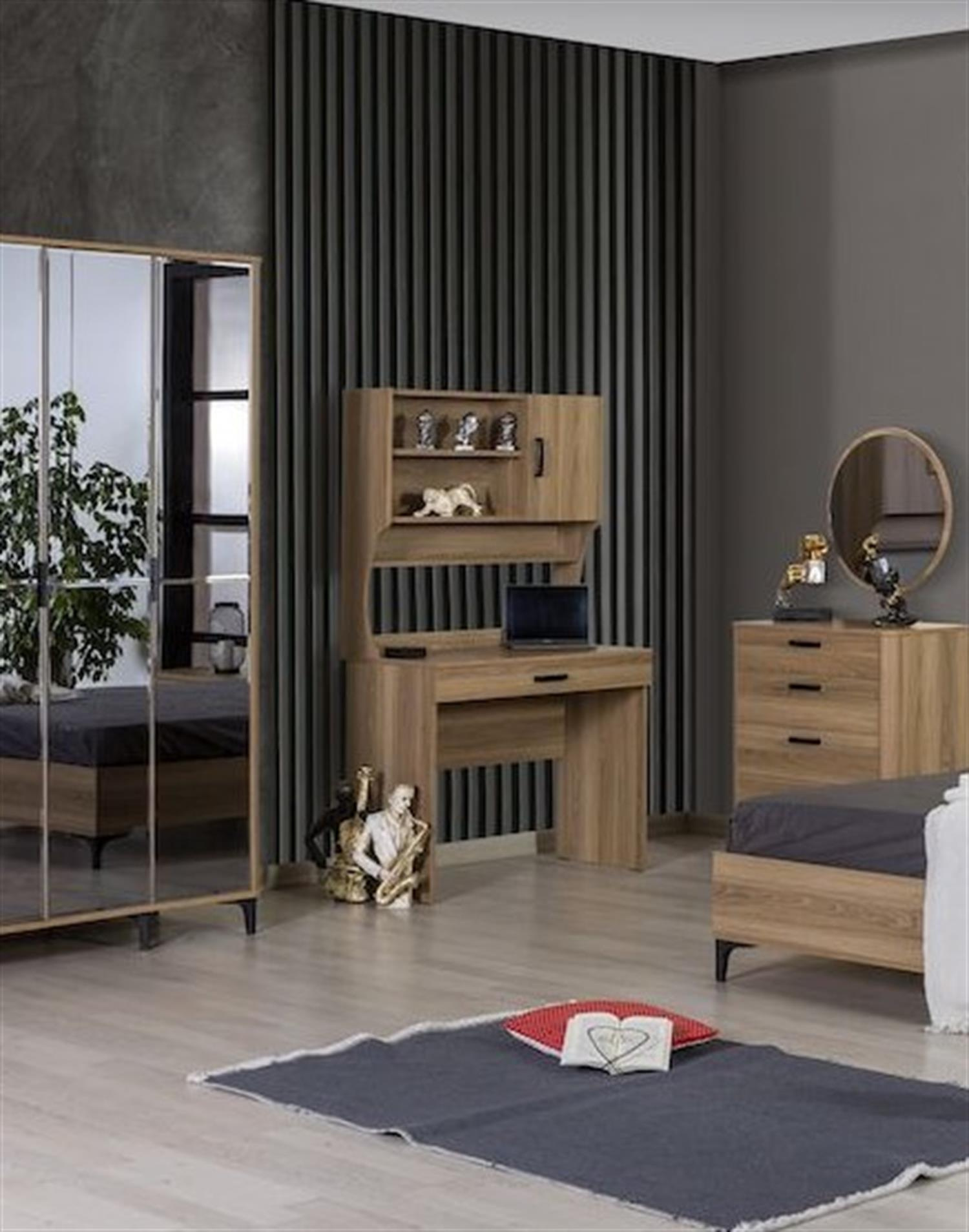 Kzn Kral Ceviz Km.13.102 Çalışma MasasıÇalışma Masası