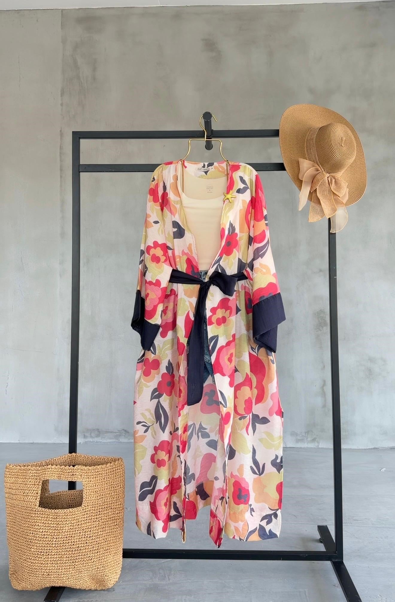 Akdeniz Çiçek Desenli Kuşaklı Kimono (Kırmızı)