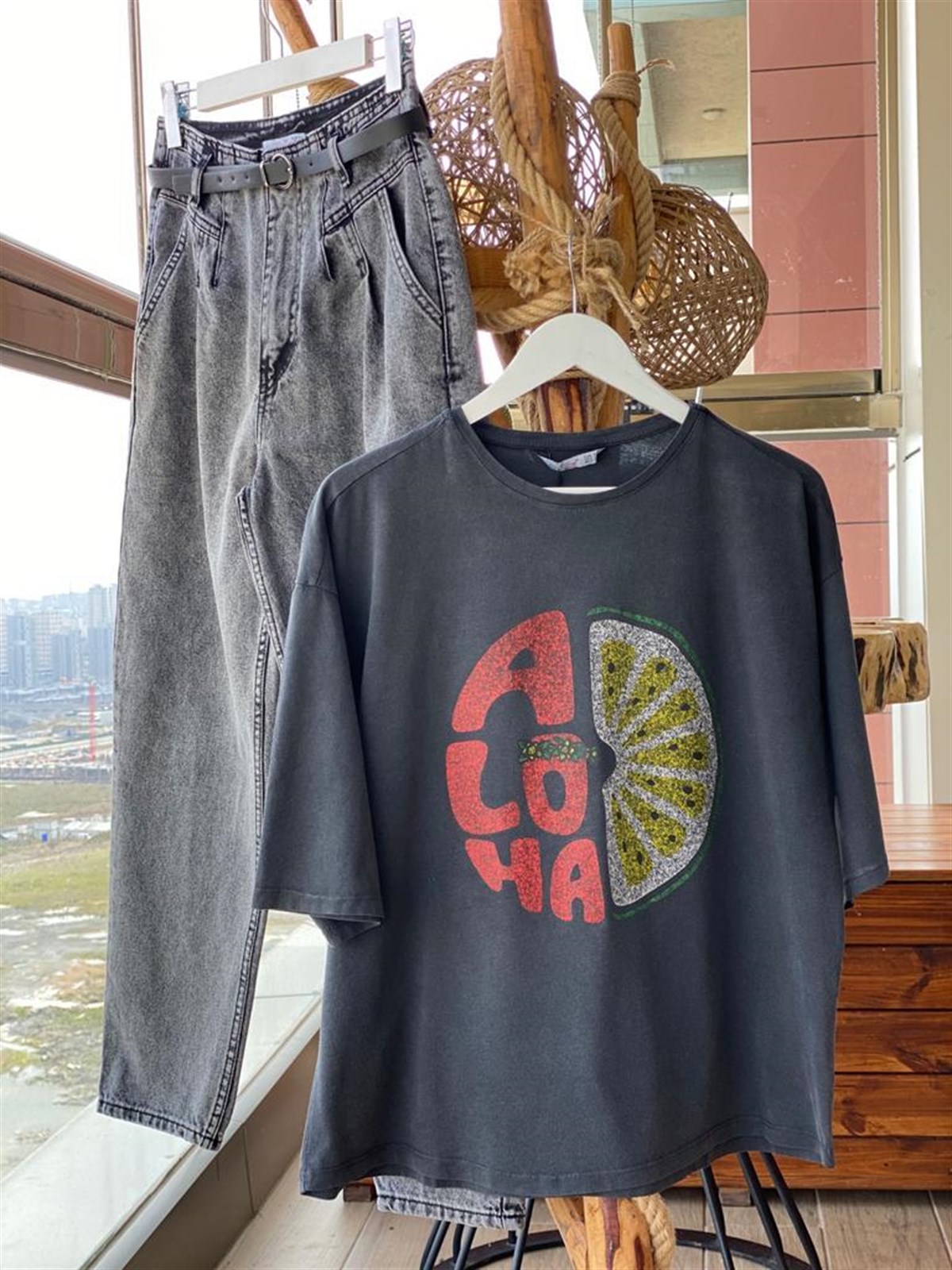 Aloha Baskılı Yıkamalı Tshirt