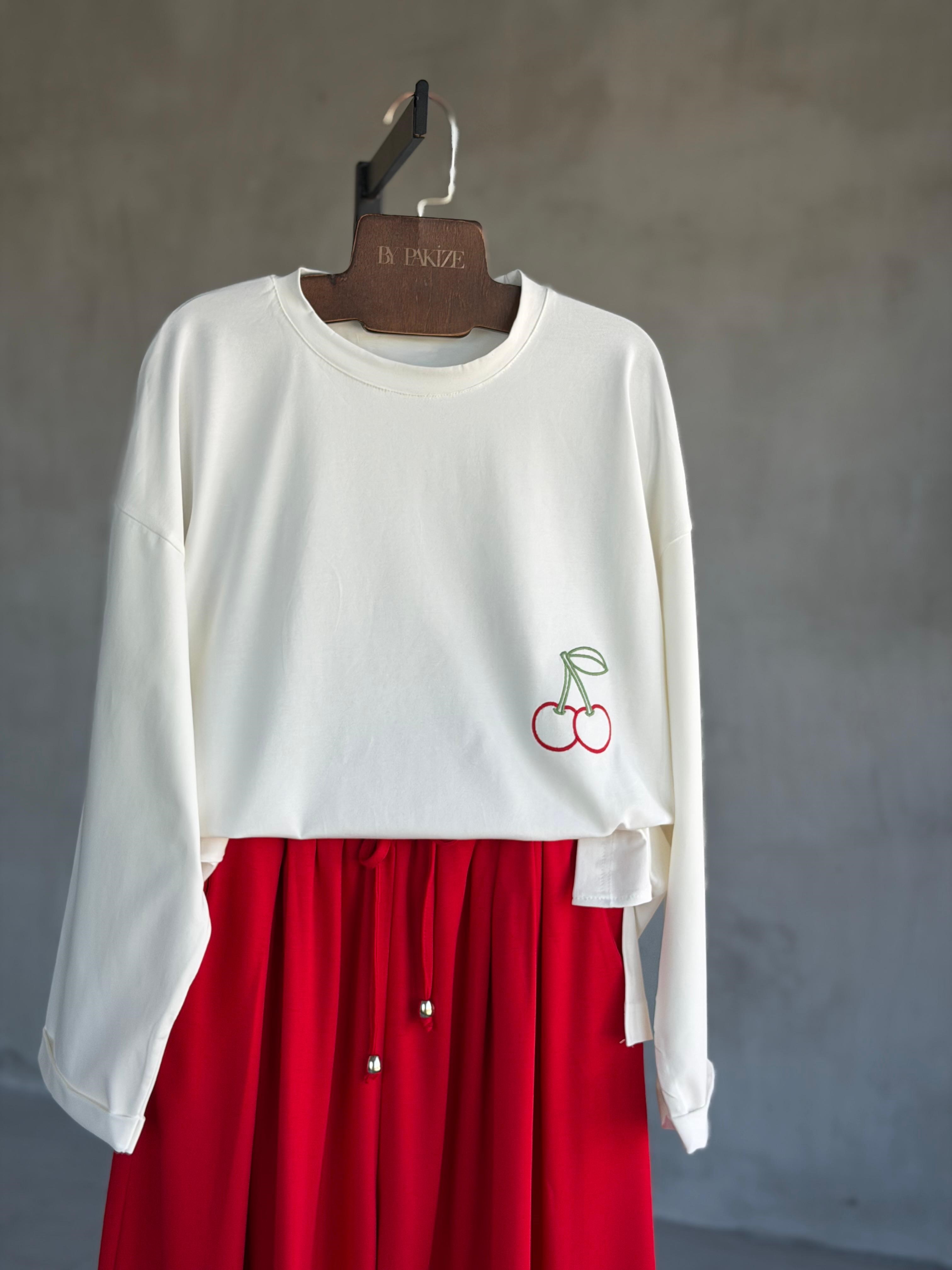 Basic Oversize Ön Arka Nakışlı Kiraz Tişört (Beyaz)