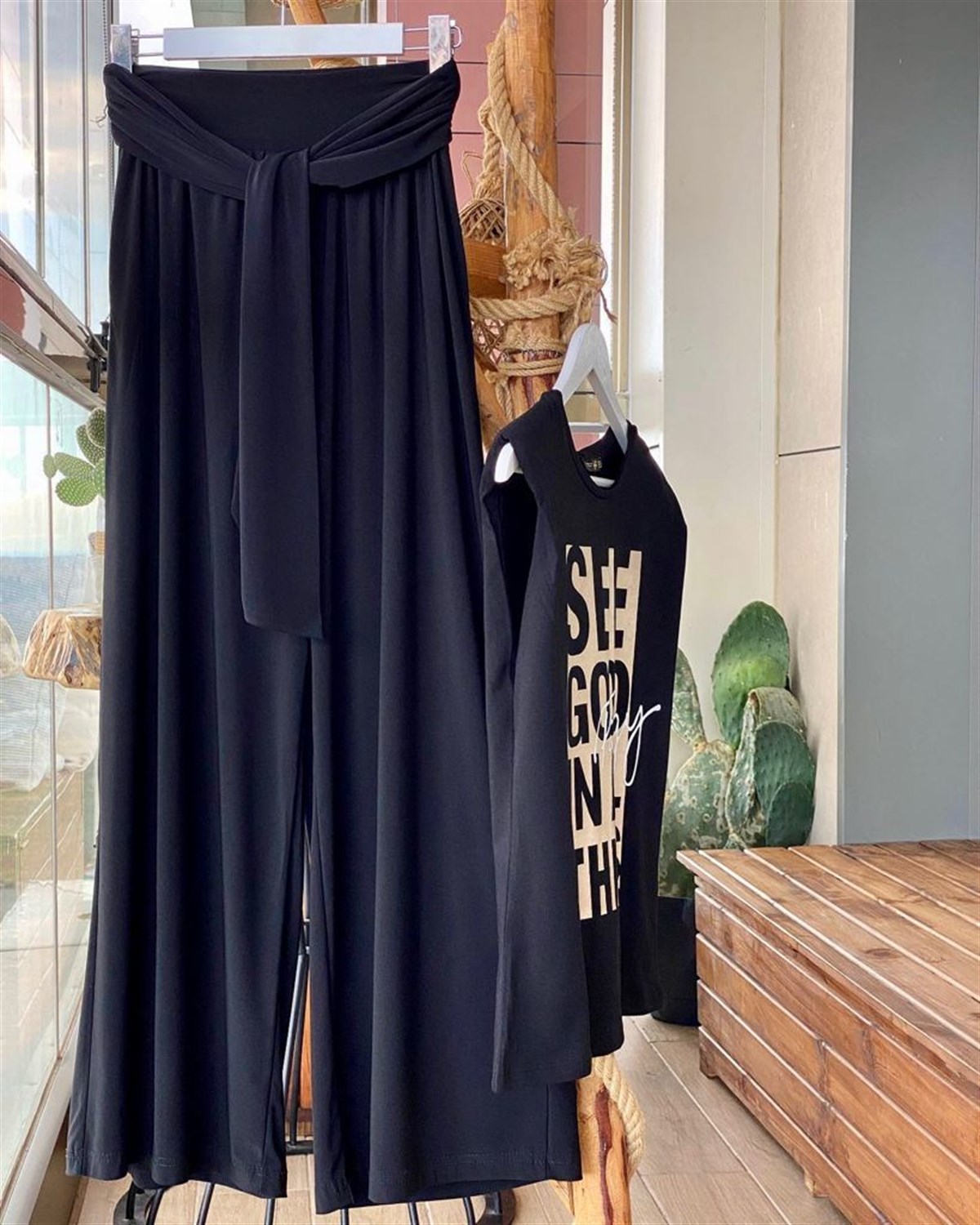 Beli Kuşaklı Etek Pantolon (Siyah)