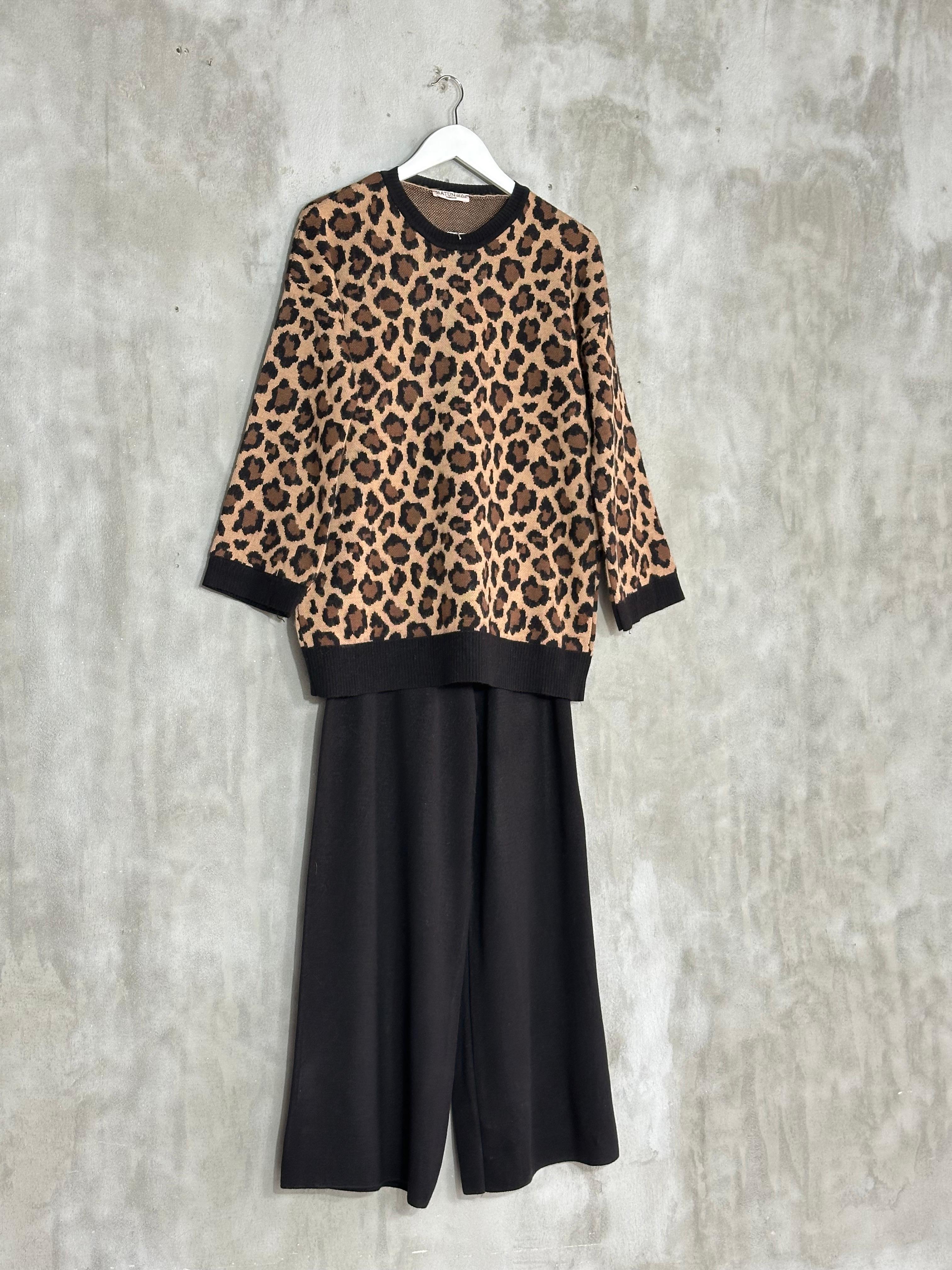Camel Leopar Desenli Triko Takım (Siyah)