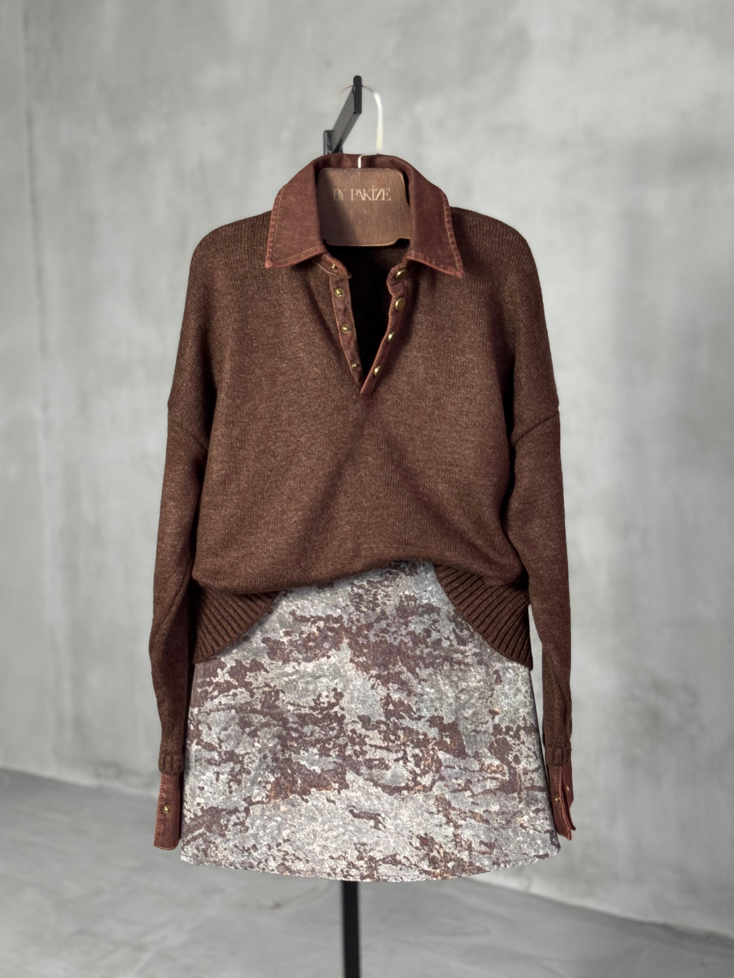 Denim Yakalı Yumoş Kazak (Kahve)