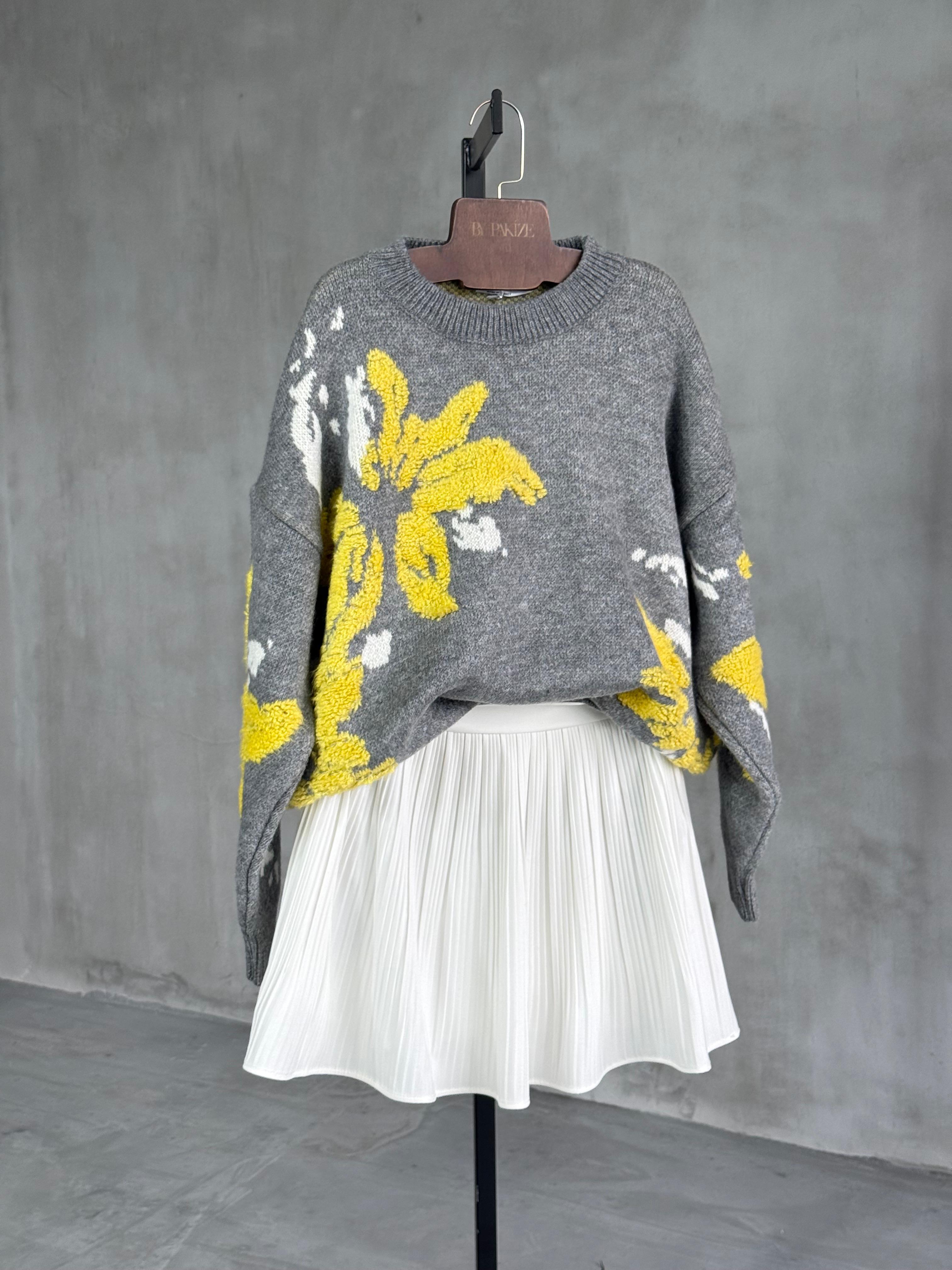 Floral Çiçek Desenli Tasarım Kazak (Sarı) 