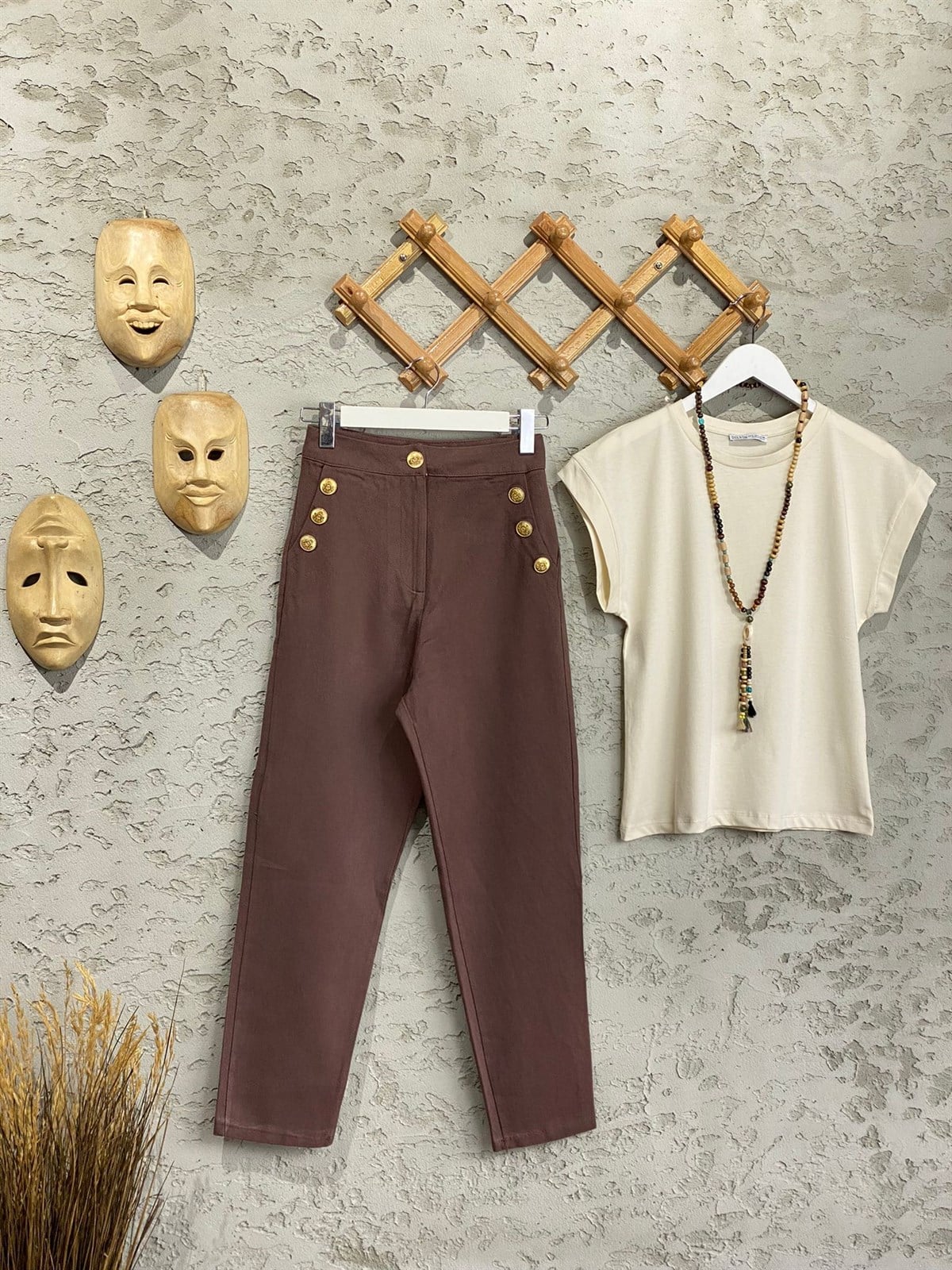 Gabardin Doku Gold Tasarım Düğmeli Pantolon (Kahverengi)