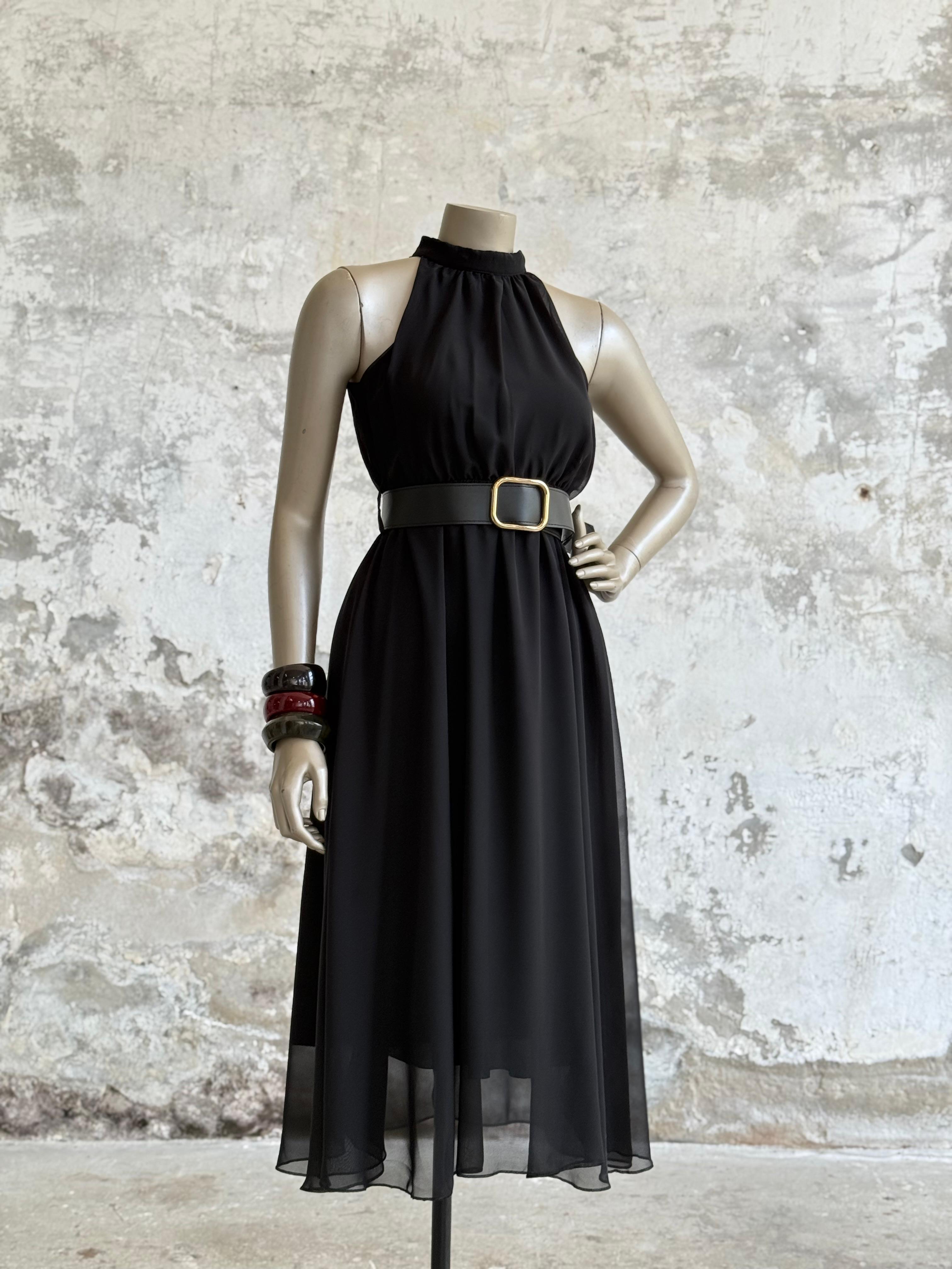 Halter Yaka Kemerli Şifon Elbise (Siyah)