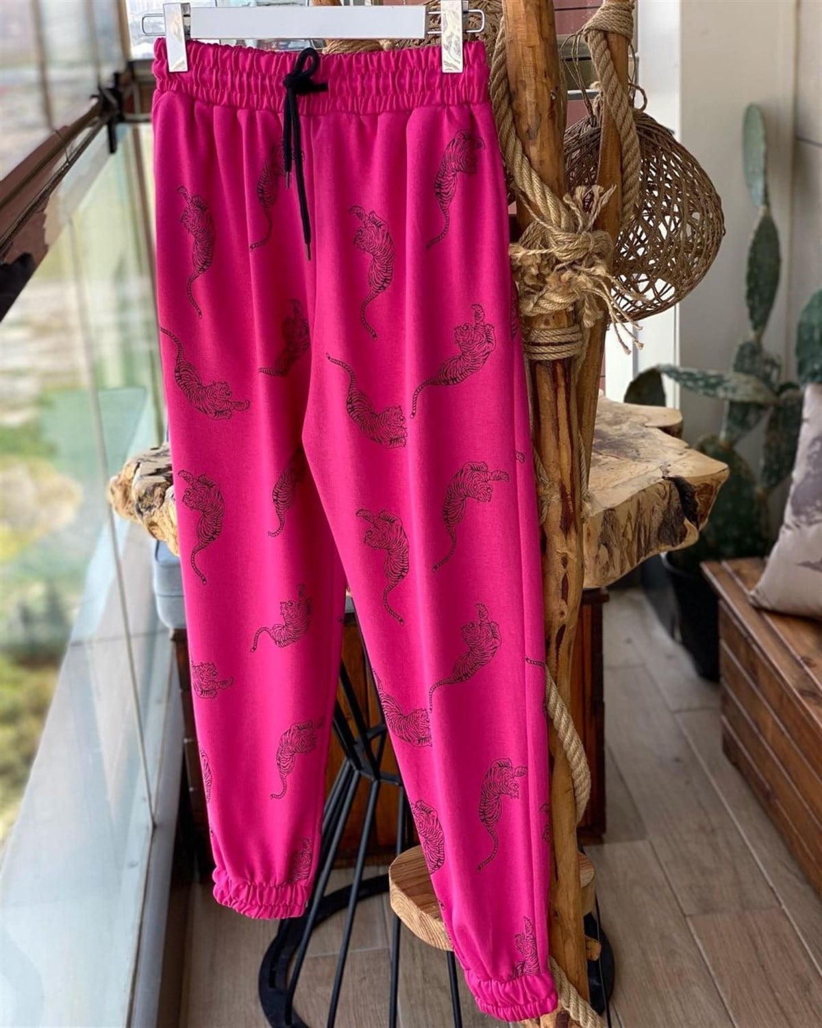 Kaplan Baskılı Eşofman Pantolon (Fuşya)