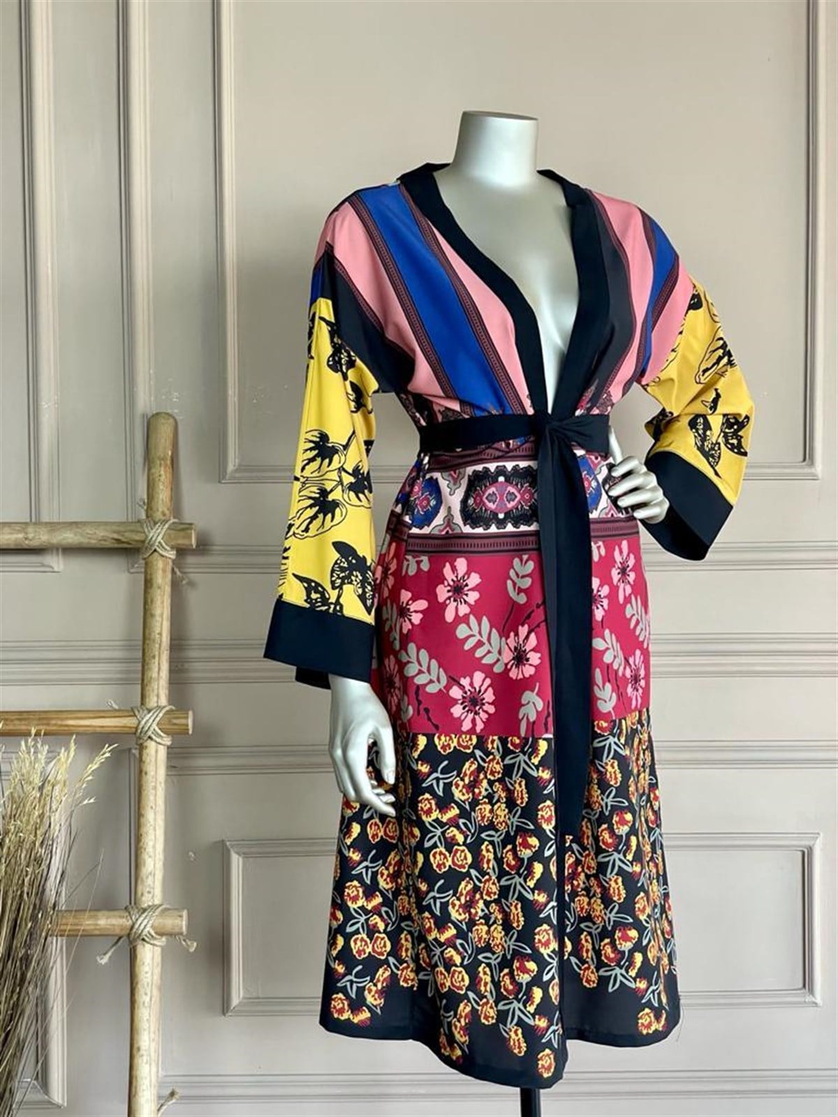 Kuşaklı Saten Kimono