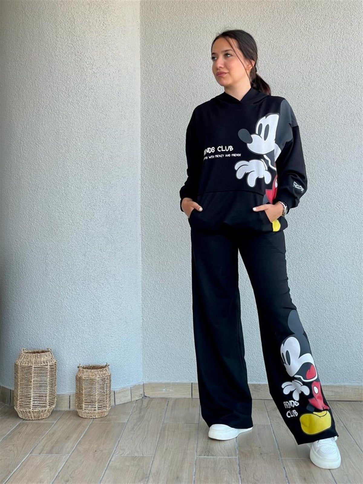 Mickey Baskılı Geniş Paça Öncen Cepli Takım