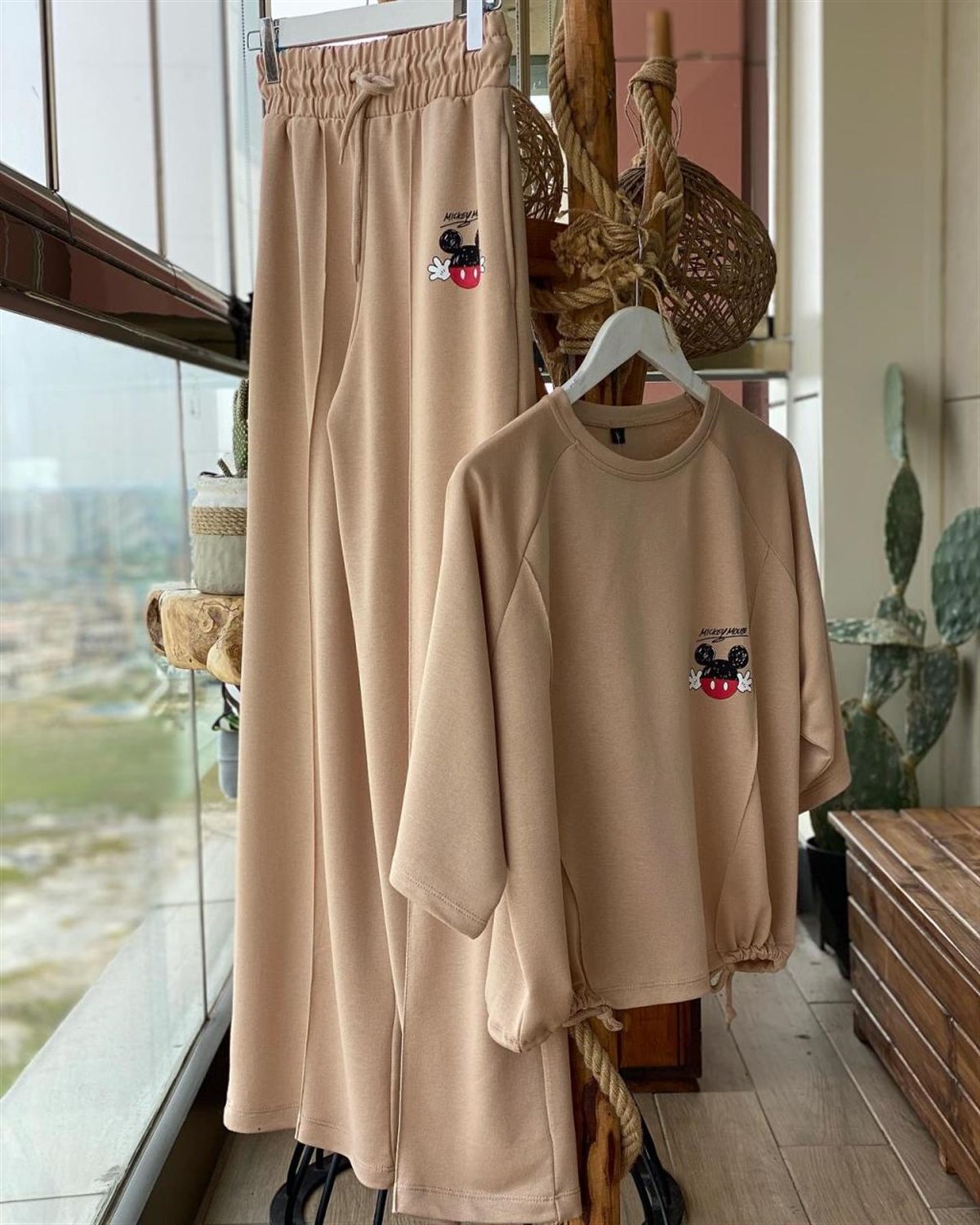 Mickey Baskılı Takım (Camel)
