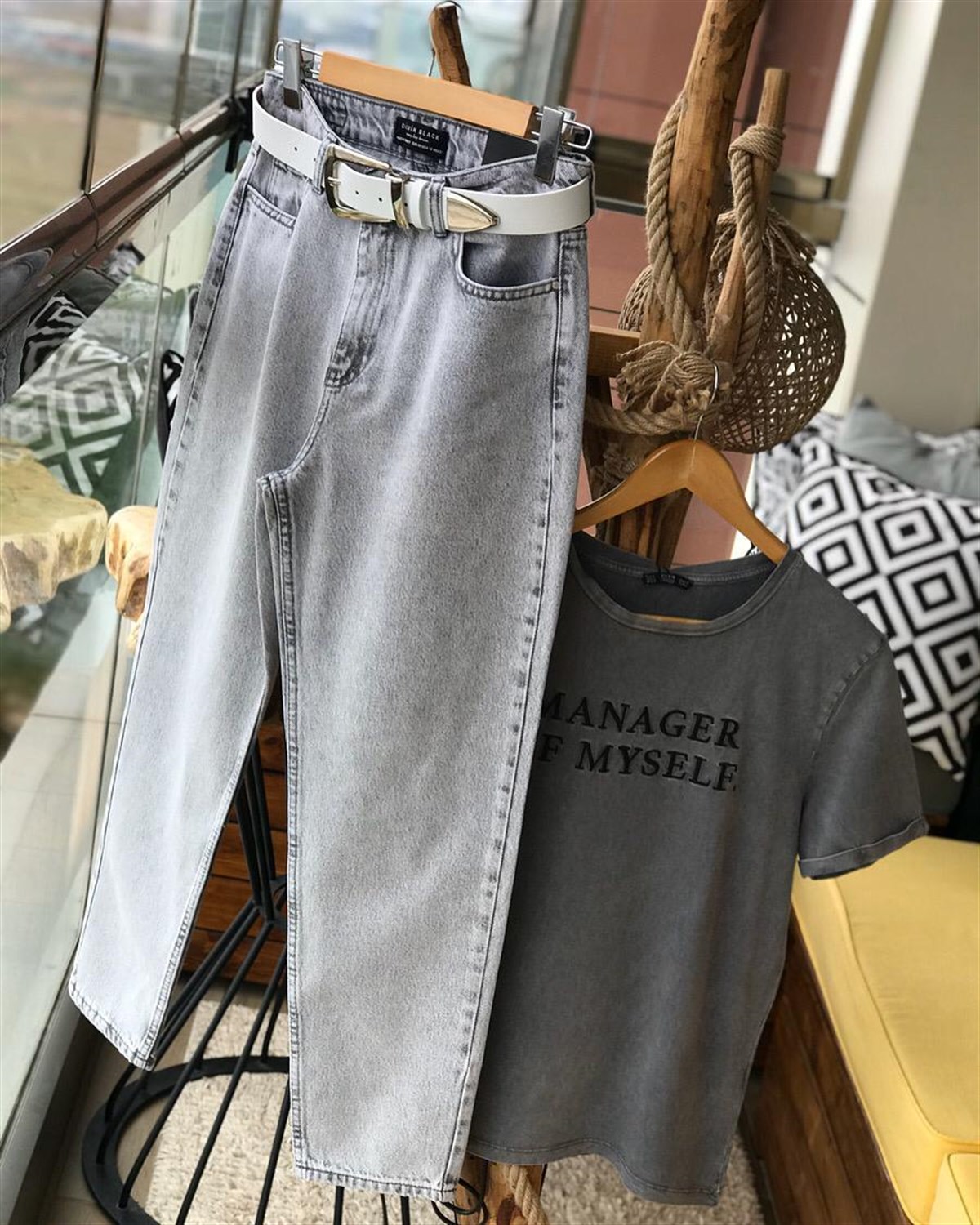 Mom Jeans