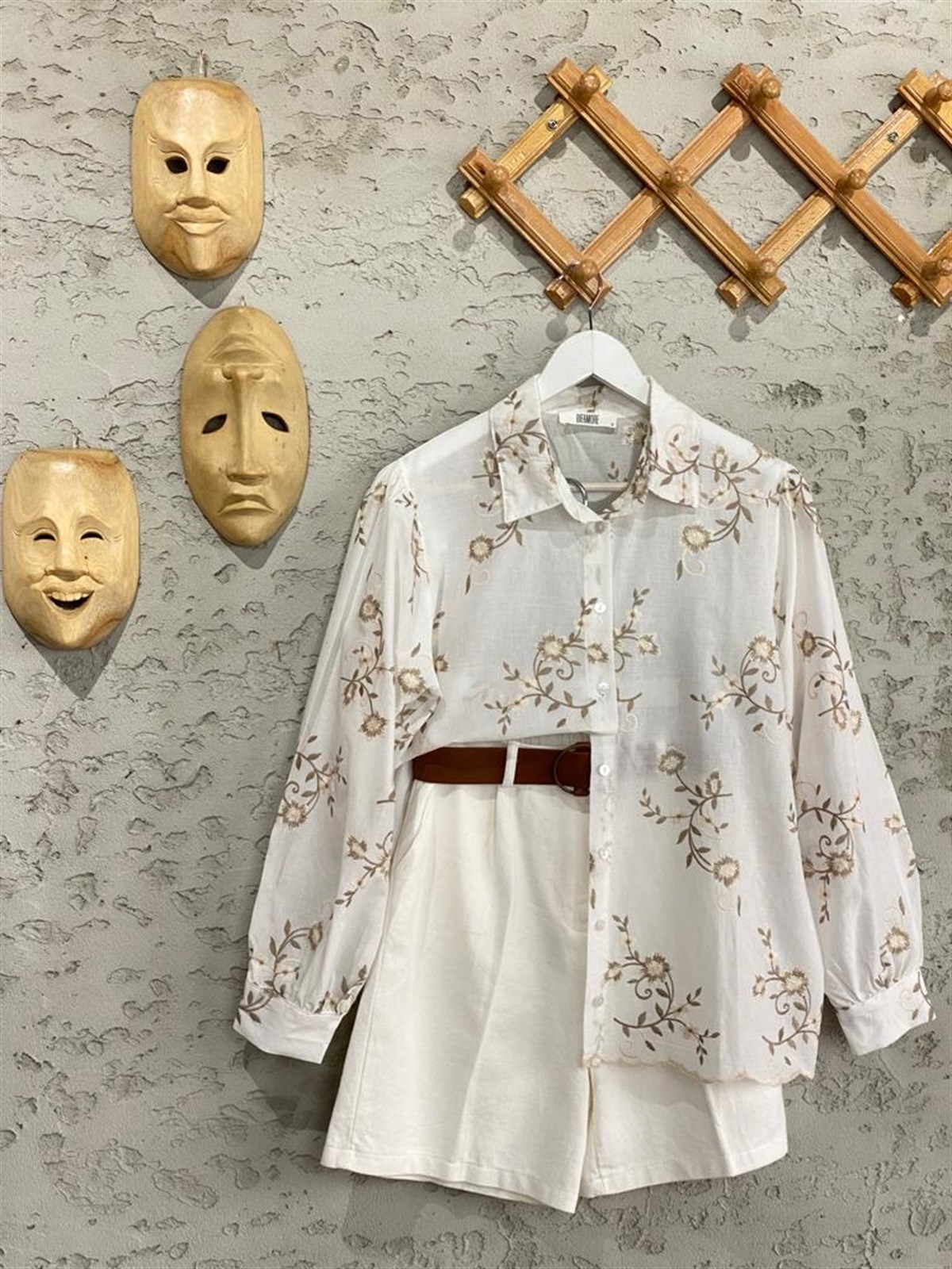 Nakış İşçilikli Poplin Gömlek (Vizon)