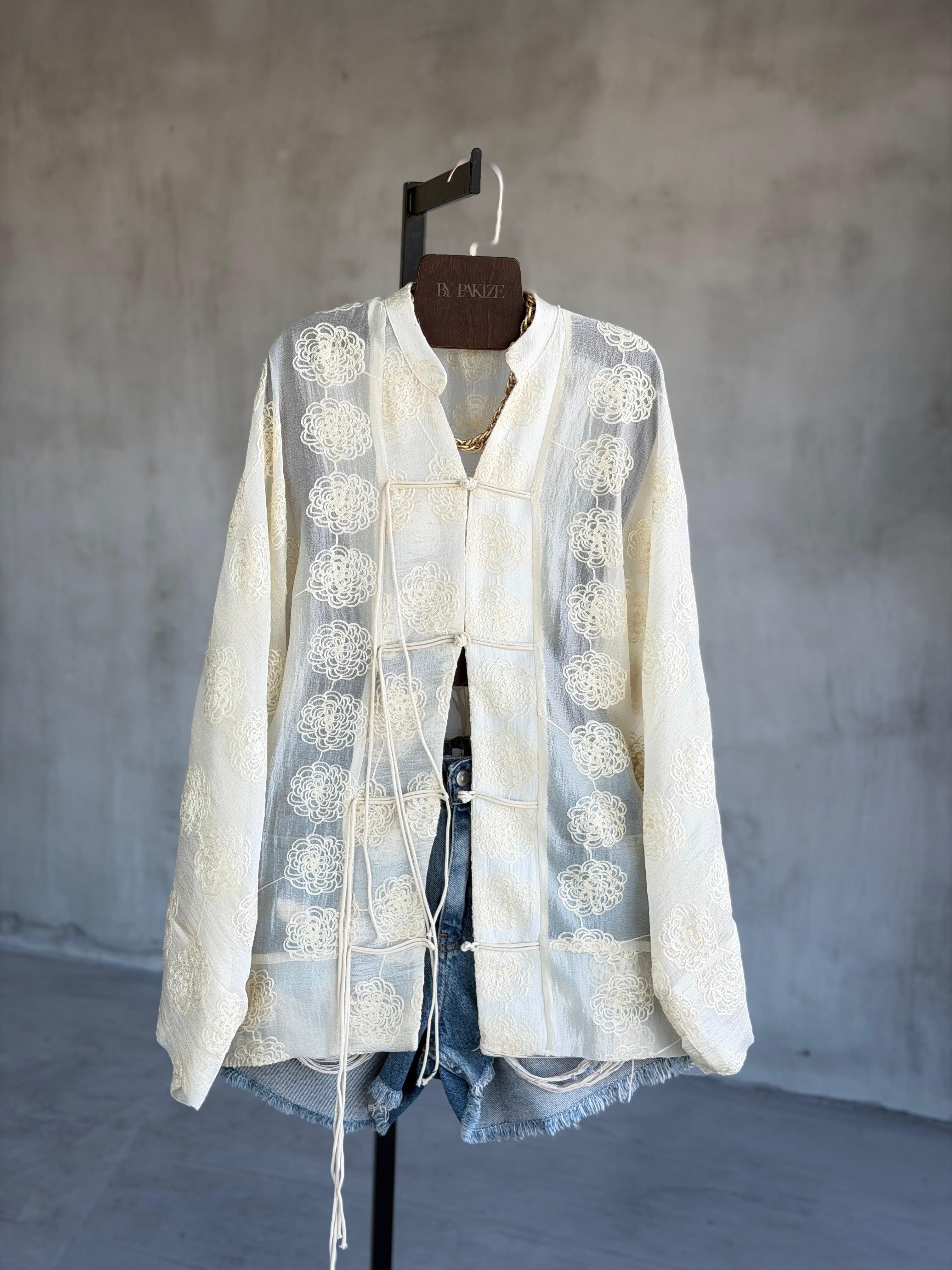 Premium Brode Kumaş Bağlama Detaylı Kimono Gömlek (Sarı)