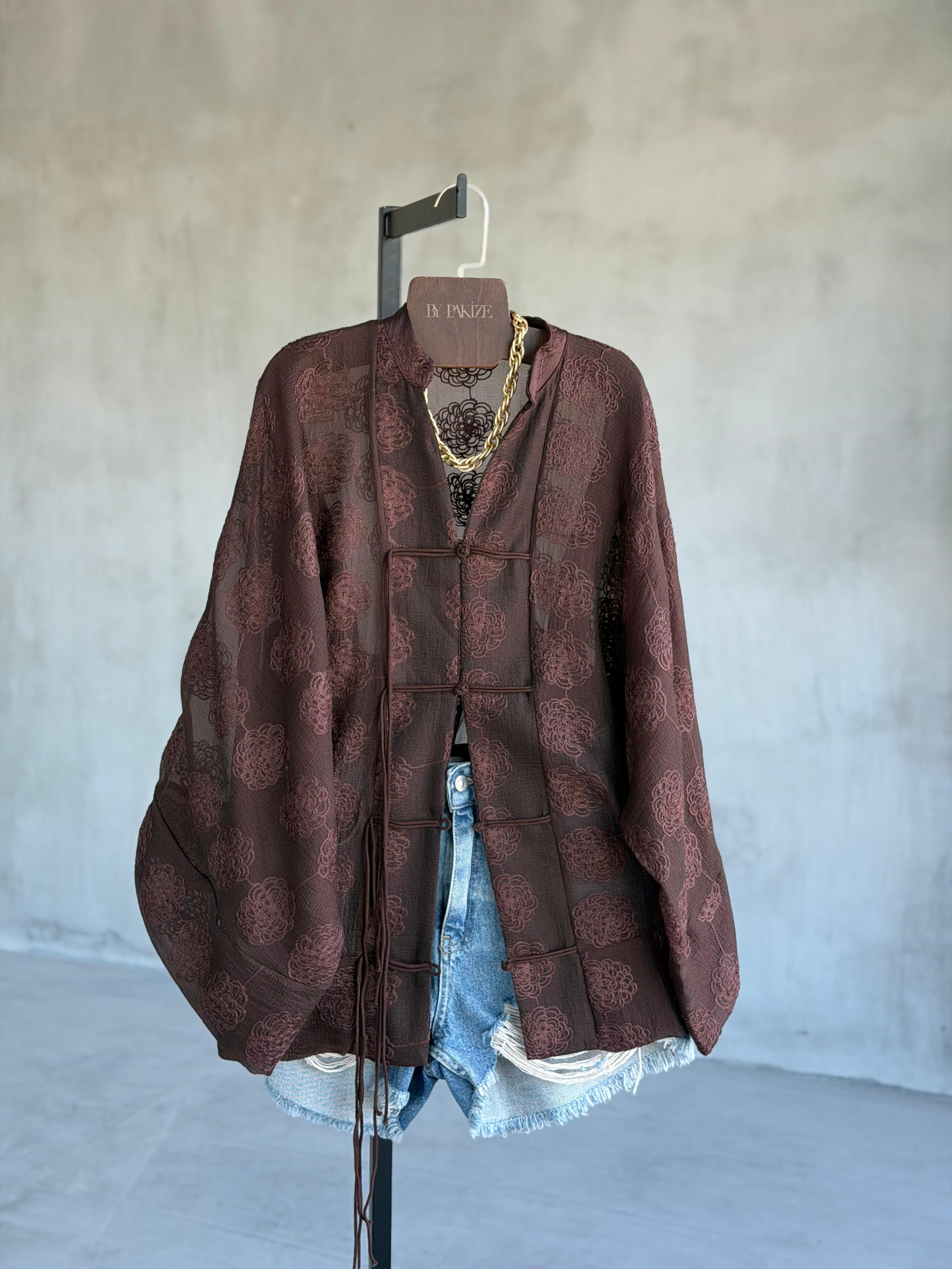 Premium Brode Kumaş Bağlama Detaylı Kimono Gömlek (Kahve)