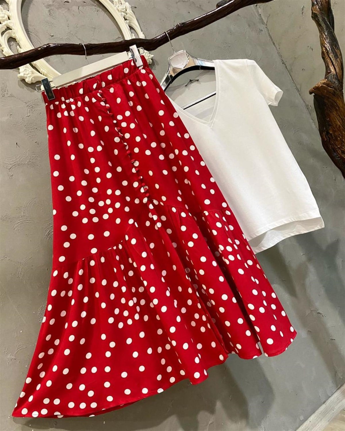 Puantiyeli Pamuk Viskon Kumaş Önden Yırtmaçlı Etek (KIRMIZI)