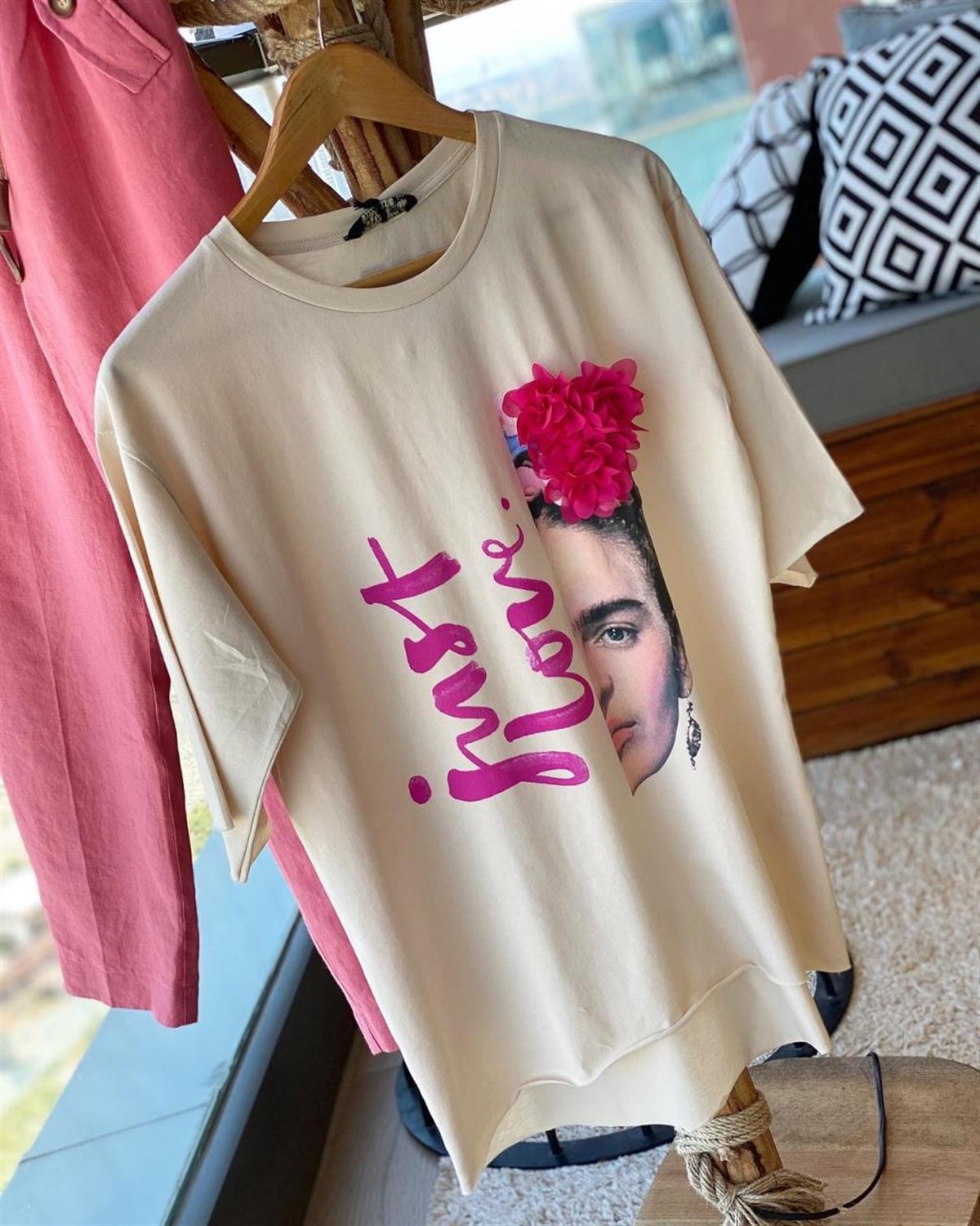 Salaş Frida Tshirt