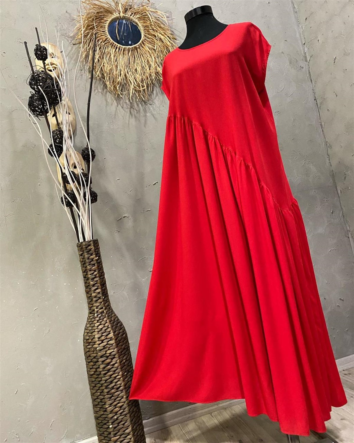 Salaş Model Yırtmaçlı Tam Boy Elbise (KIRMIZI)