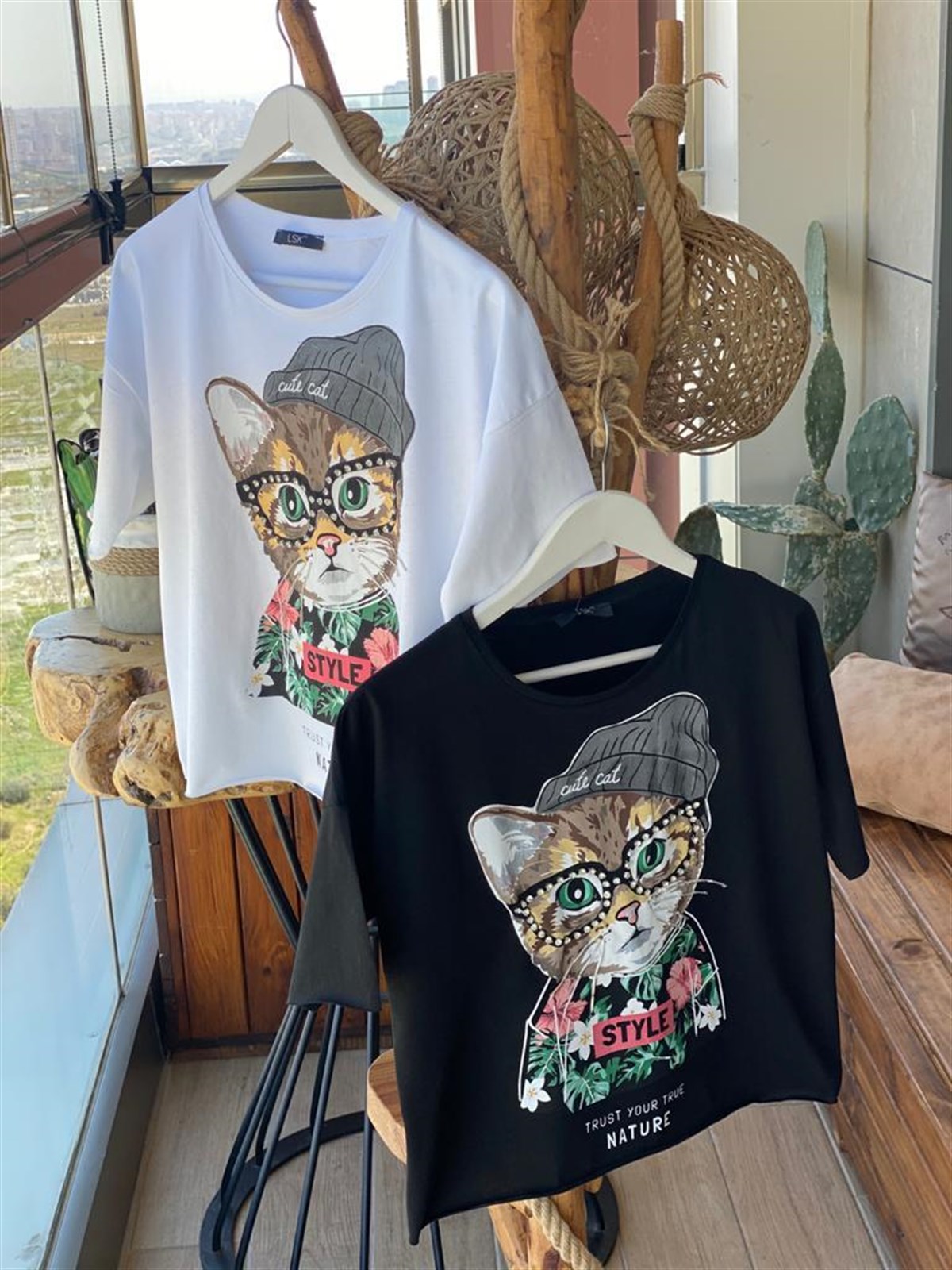Şapkalı Kedi Baskılı Tshirt (SİYAH & BEYAZ)