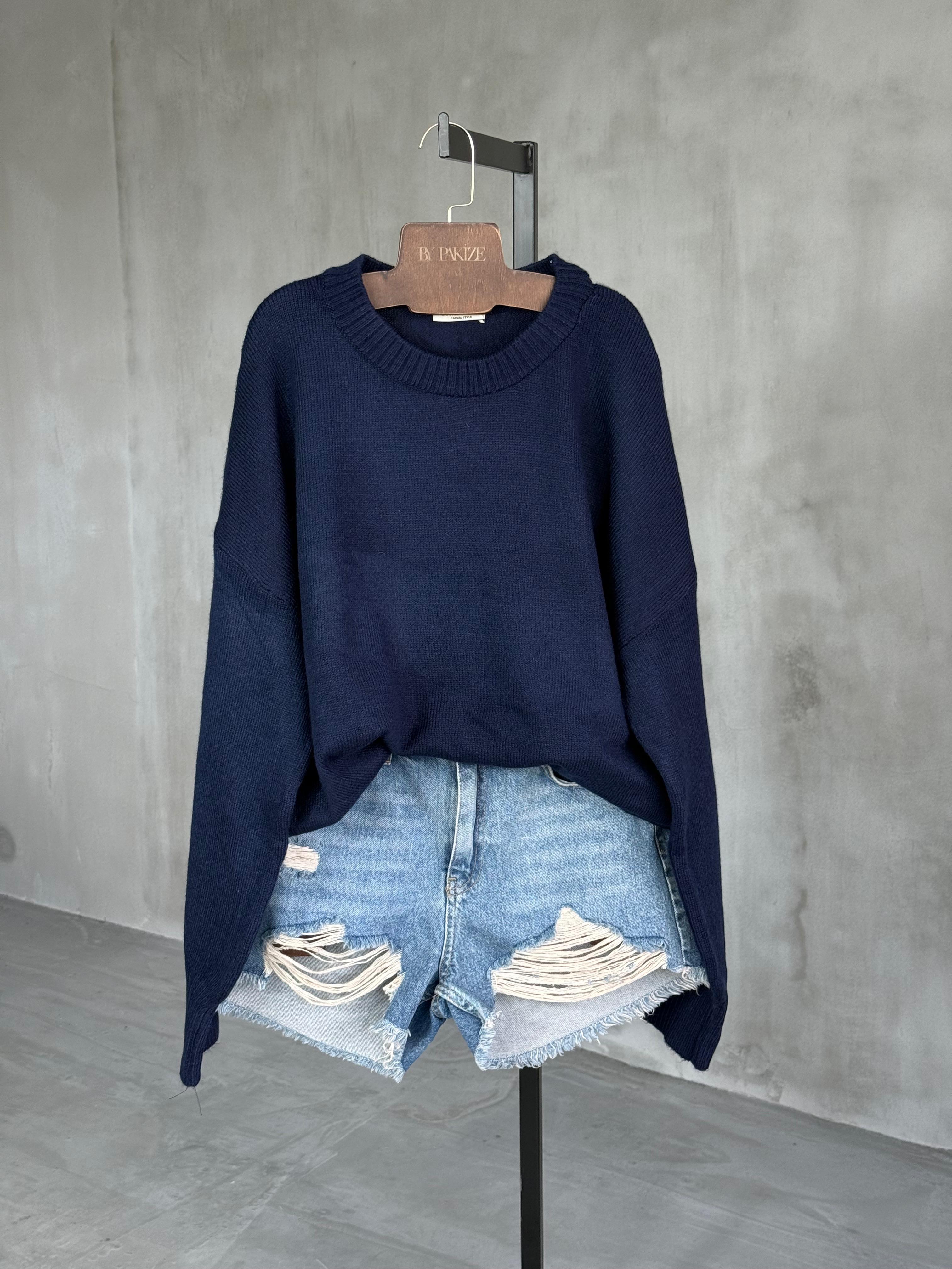 Sırt Yazı Detaylı Oversize Yumoş Tunik (Lacivert)