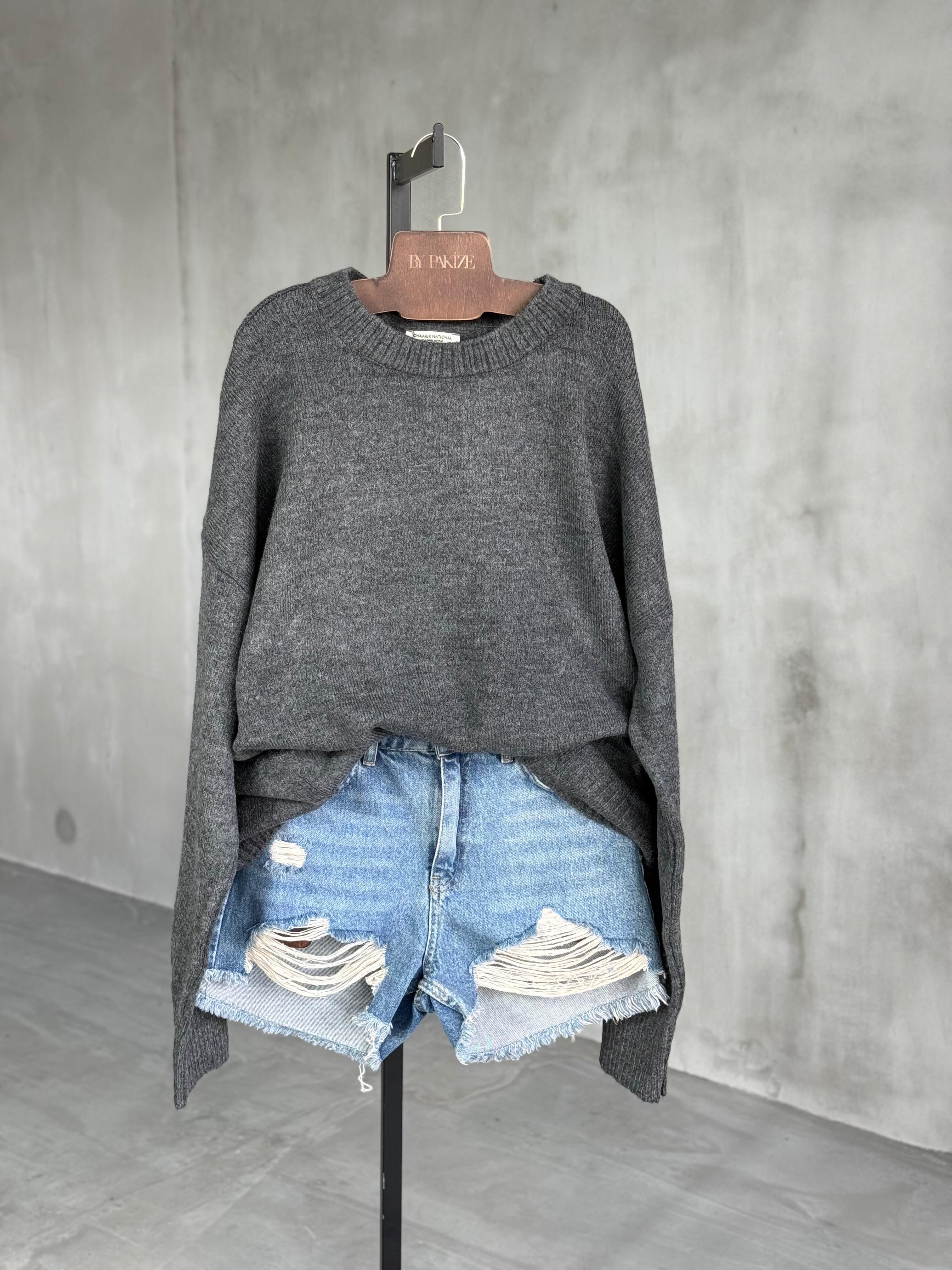 Sırt Yazı Detaylı Oversize Yumoş Tunik (Antrasit)
