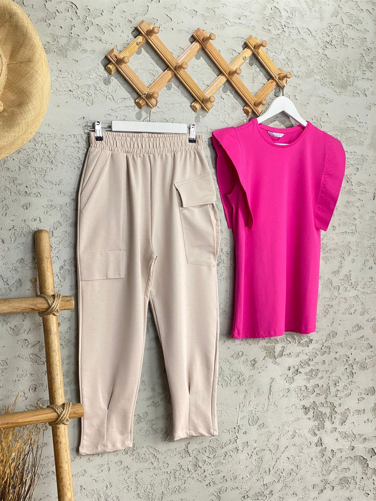 Tasarım Model Paça Gipeli Cepli Pantolon (Bej)