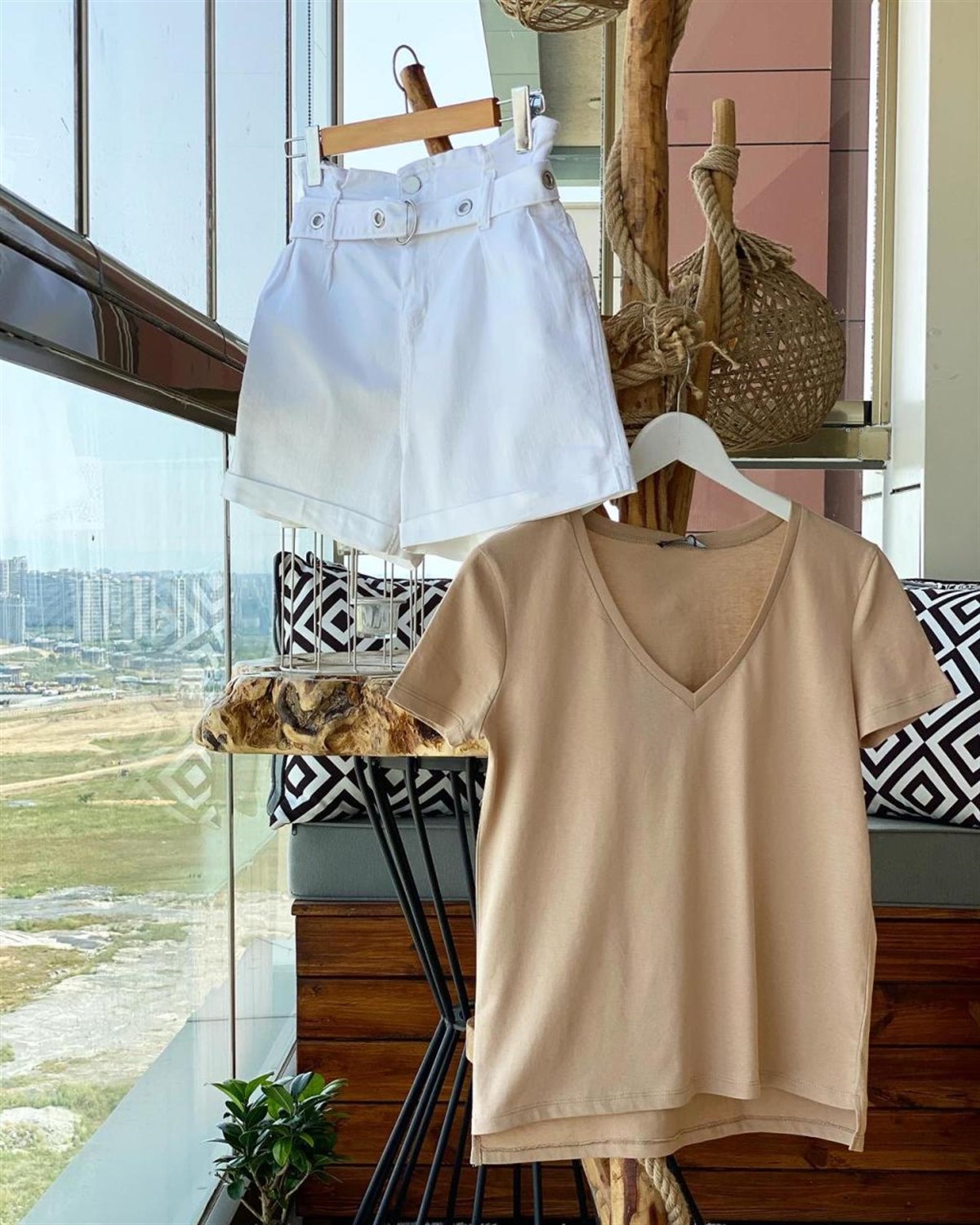 V Yaka Basic Penye Tshirt (CAMEL)