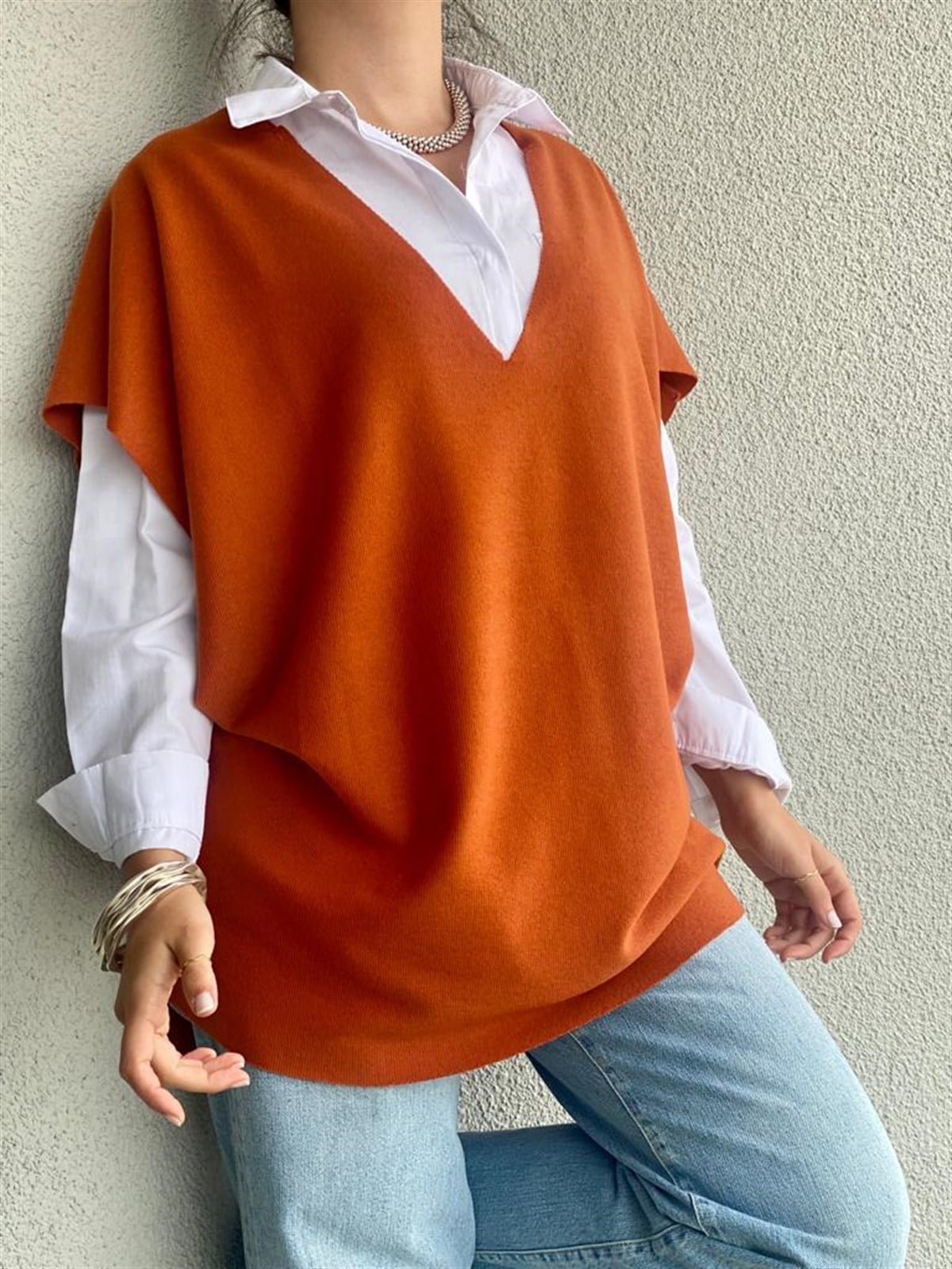 V Yaka Oversize Kesim Süveter (Kiremit)