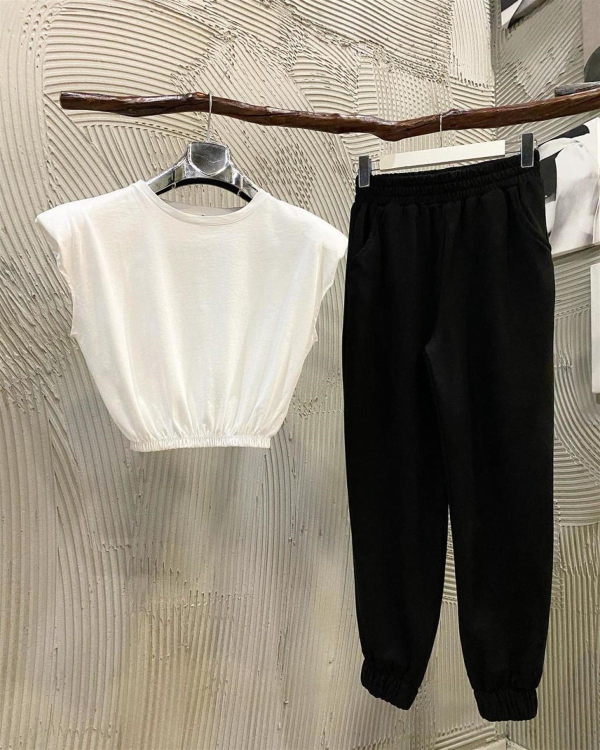 Vatkalı Altı Lastikli Basic Tshirt