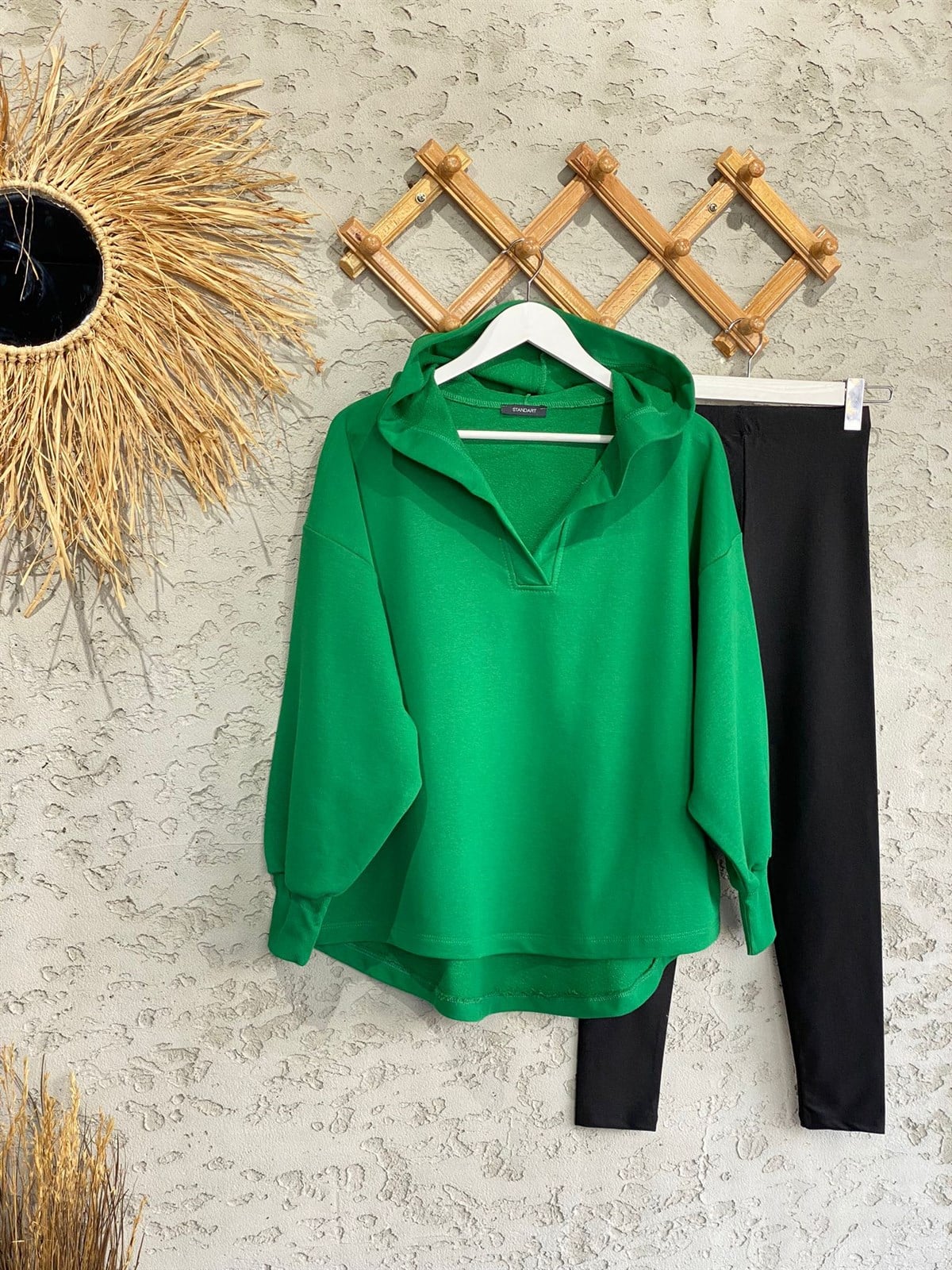 Yaka Detaylı Kapüşonlu Sweat (Yeşil)
