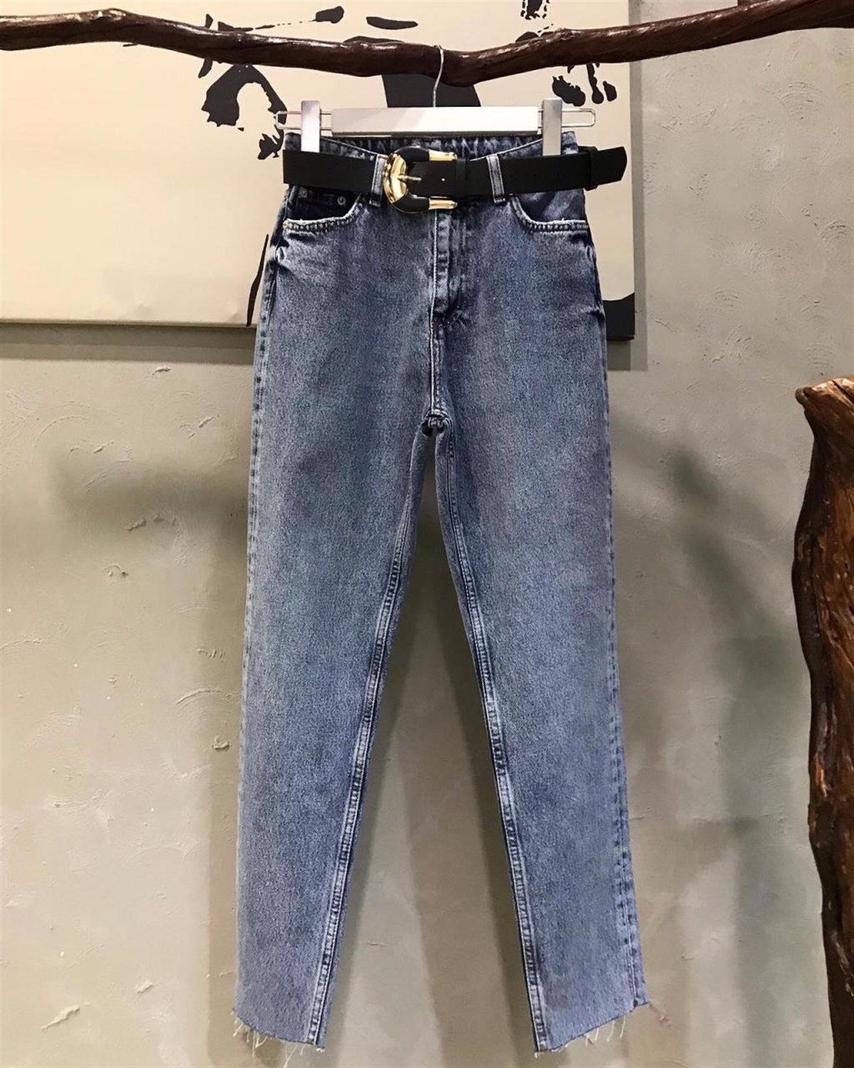 Yüksek Bel Paçası Kesik Mom Jeans (KOYU RENK)