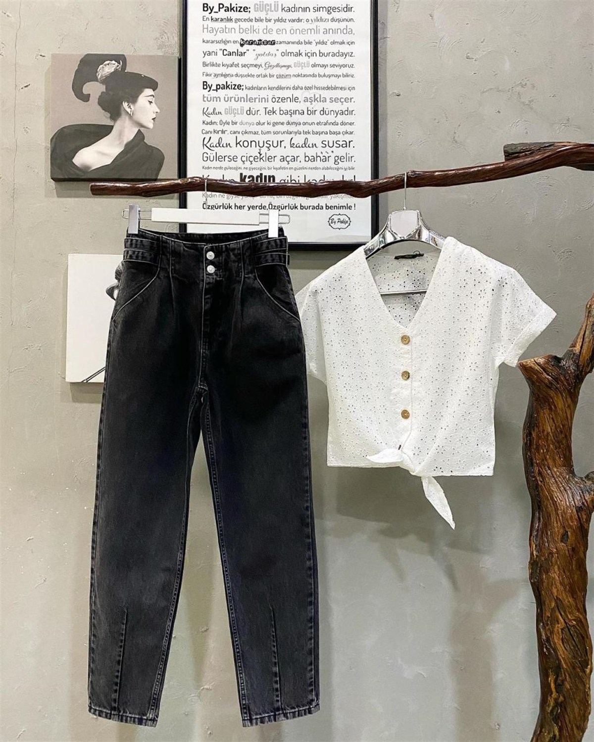 Yüksek Bel Toka Detaylı Boyfriend Jean