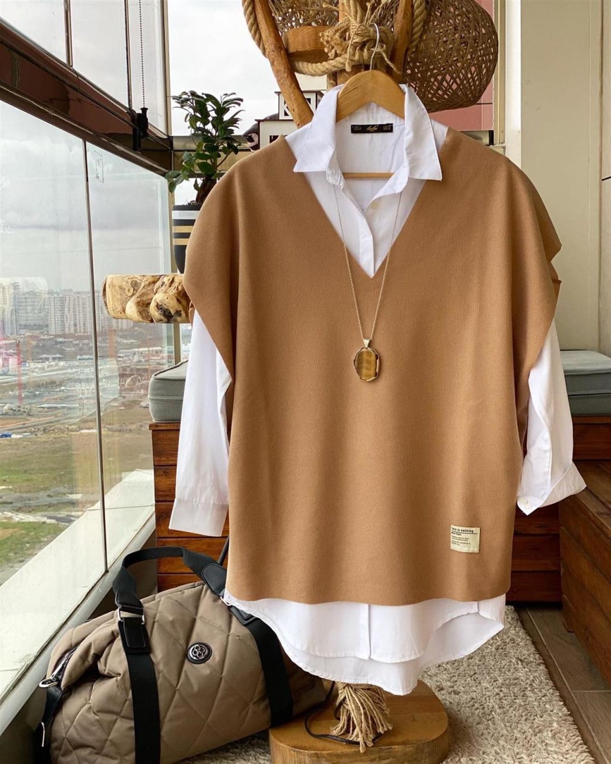 Yumoş Dokuma Kumaş Süveter (BEJ)