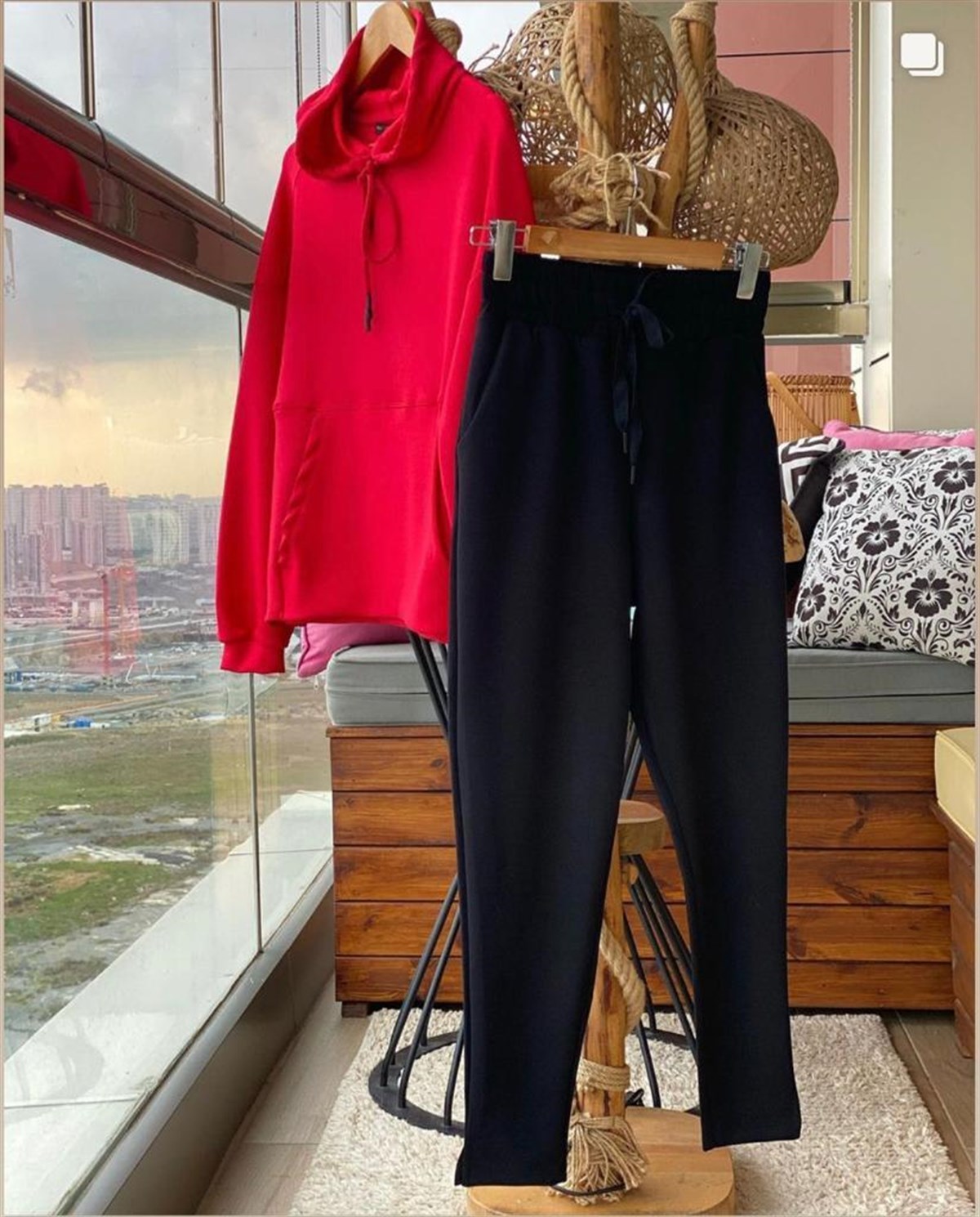 Yumuşak Dokulu Jogger Pantolon