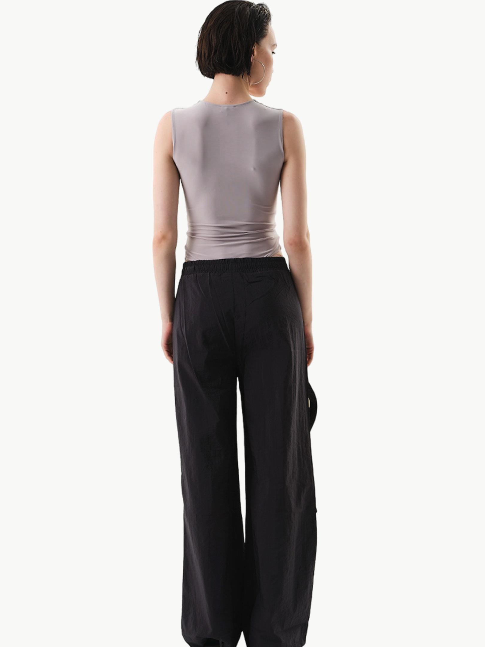24SS103016 TW3-N-648 KEMER DETAYLI PARAŞÜT KUMAŞ PANTOLON Kategorisiz Modelleri