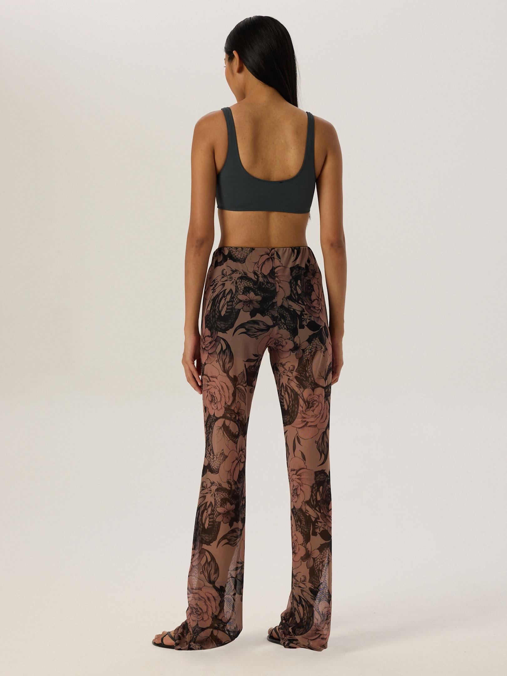 24SS103028 BELİ LASTİKLİ DESENLİ İSPANYOL PAÇA PANTOLON Kategorisiz Modelleri